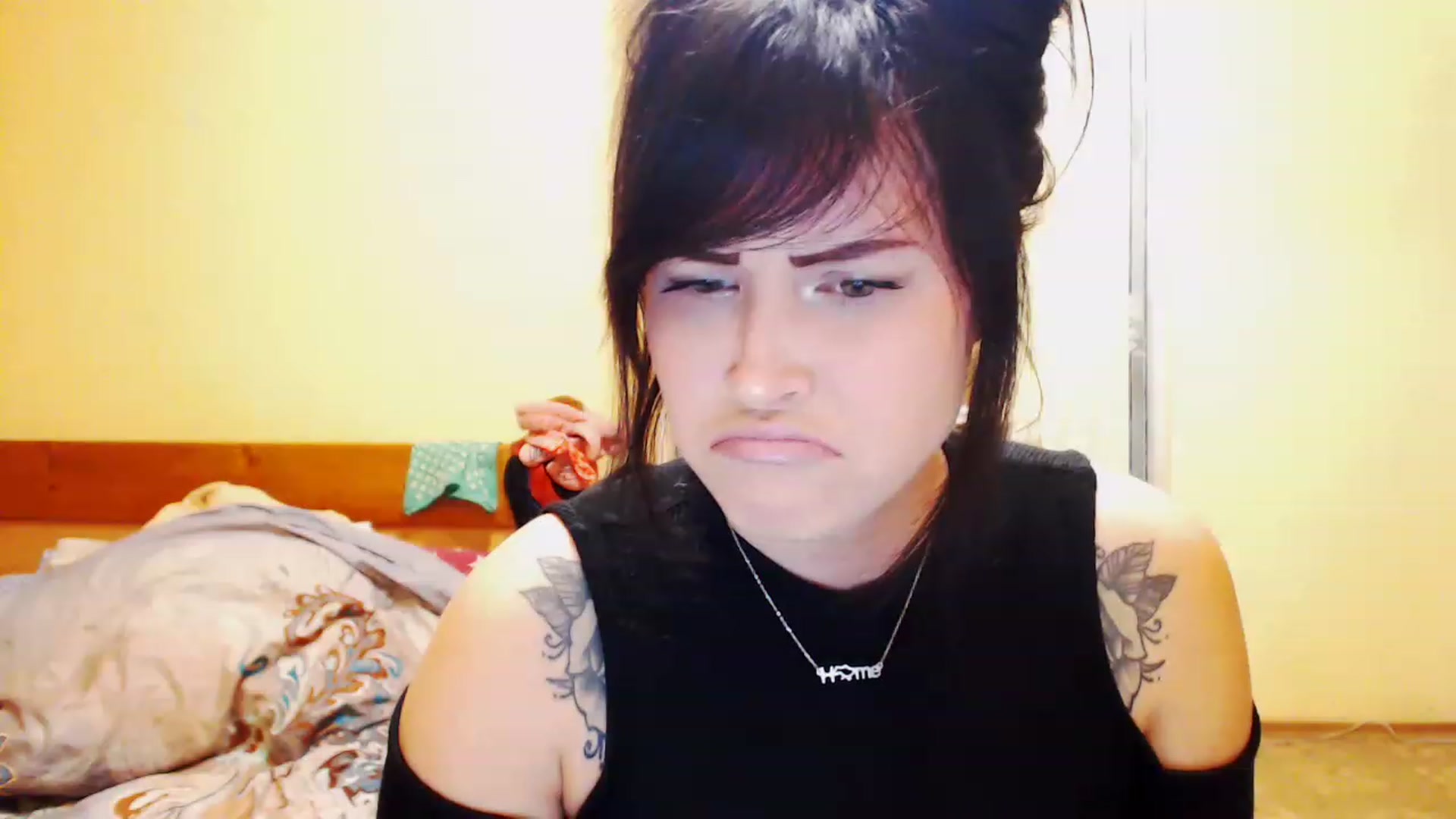 Gallery image thumbnail from CutitaAnn's myfreecams stream on, 04/29/2023, 20:21 image 11 of 20
