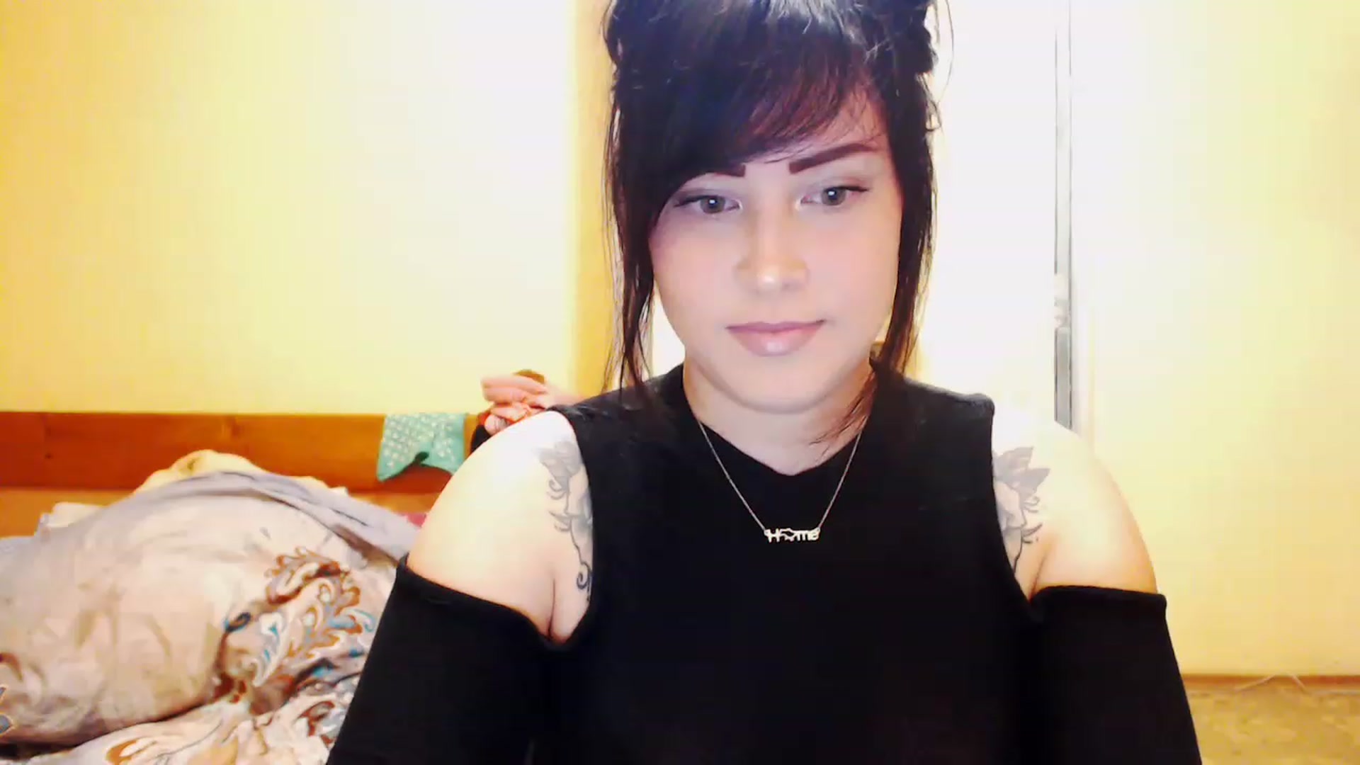Gallery image thumbnail from CutitaAnn's myfreecams stream on, 04/29/2023, 20:21 image 19 of 20