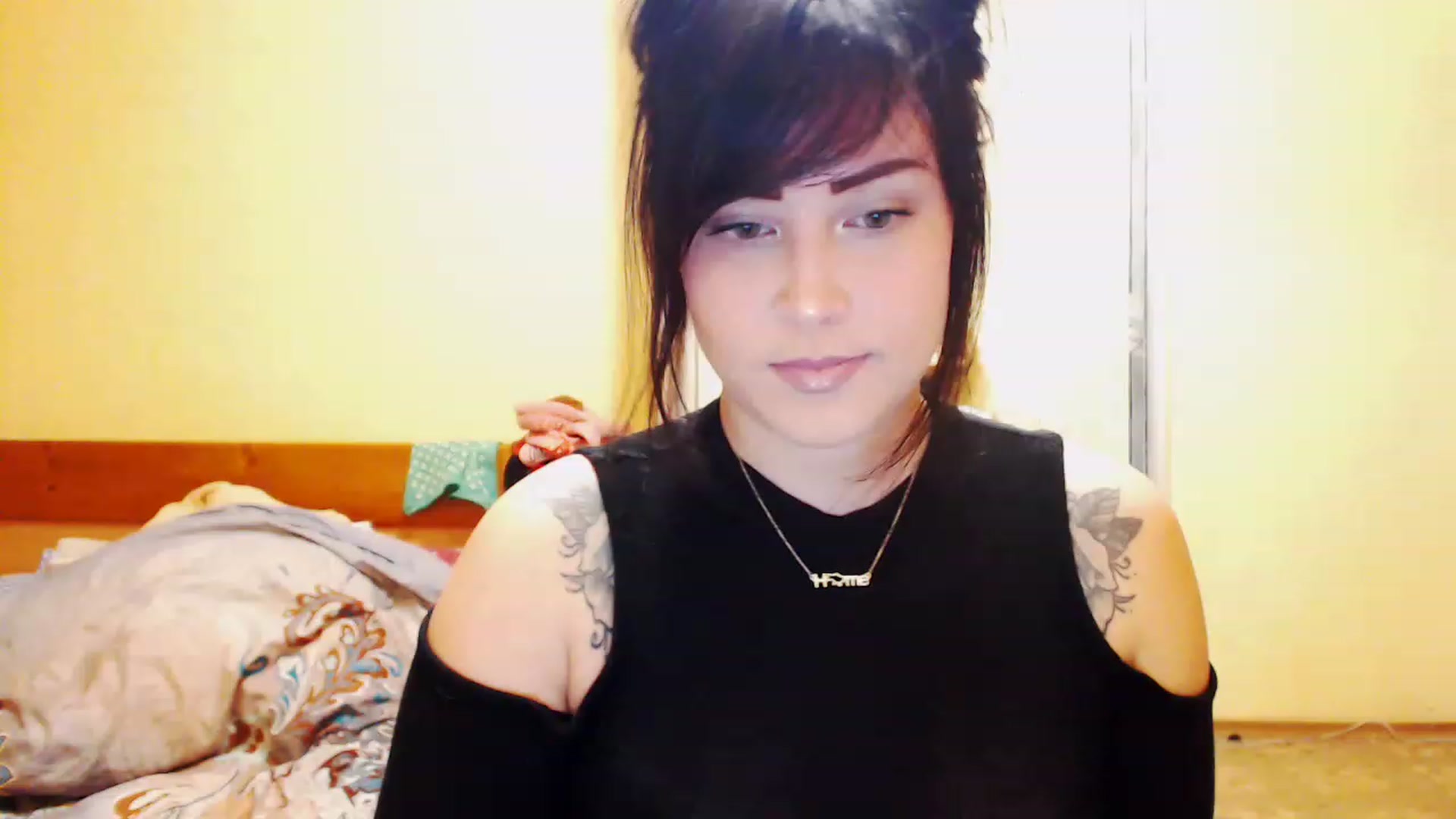 Gallery image thumbnail from CutitaAnn's myfreecams stream on, 04/29/2023, 20:21 image 8 of 20