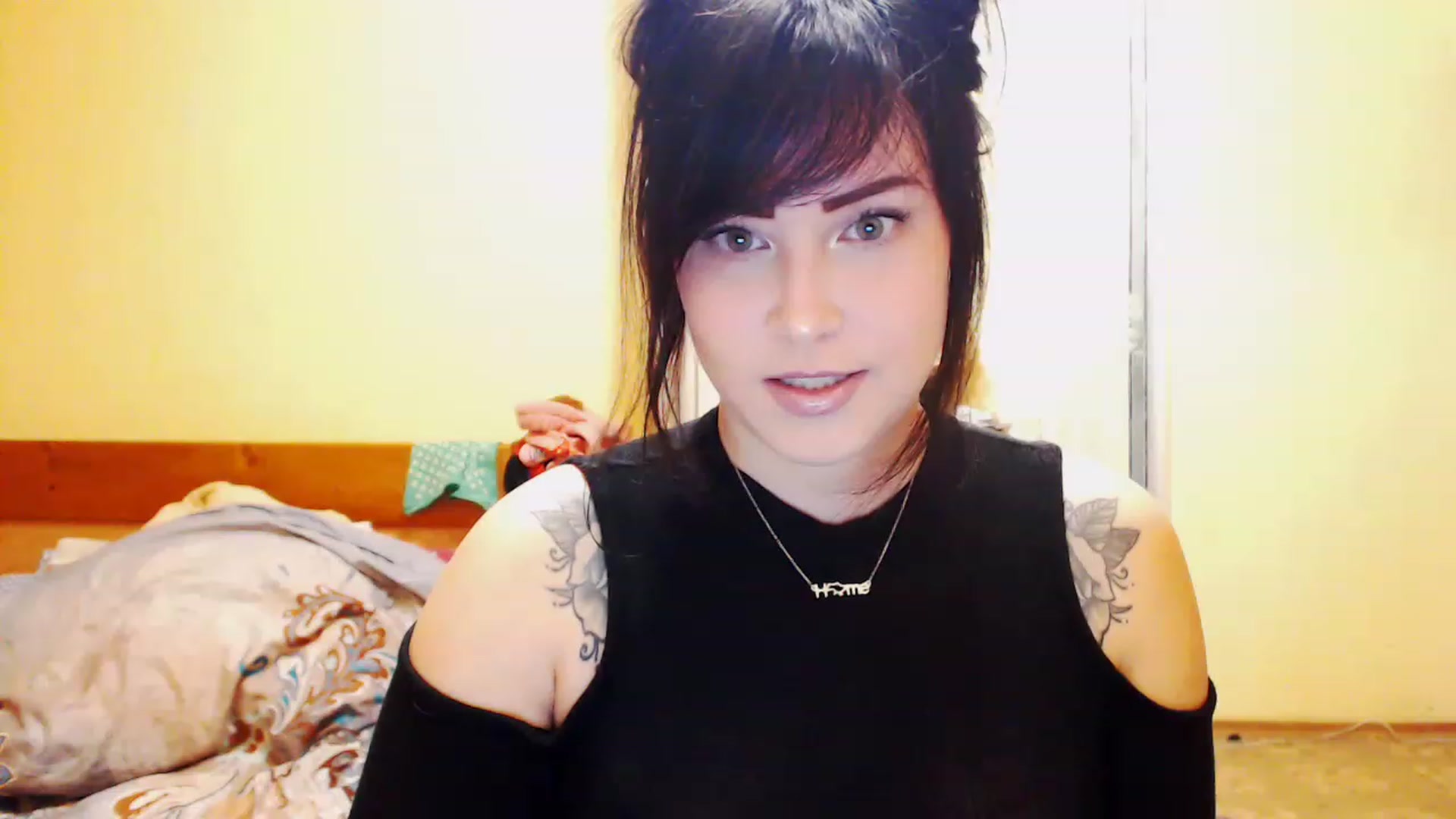 Gallery image thumbnail from CutitaAnn's myfreecams stream on, 04/29/2023, 20:21 image 4 of 20