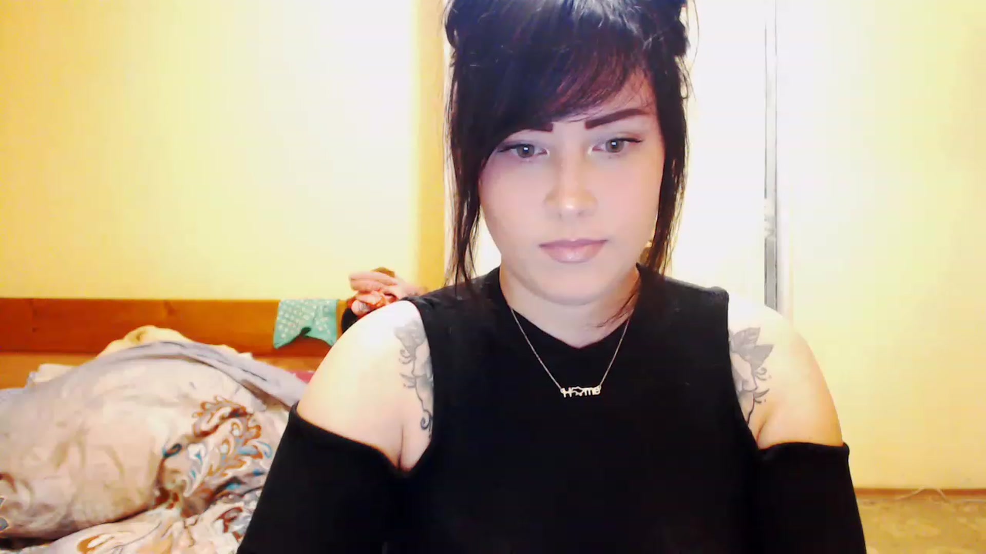 Gallery image thumbnail from CutitaAnn's myfreecams stream on, 04/29/2023, 20:21 image 12 of 20