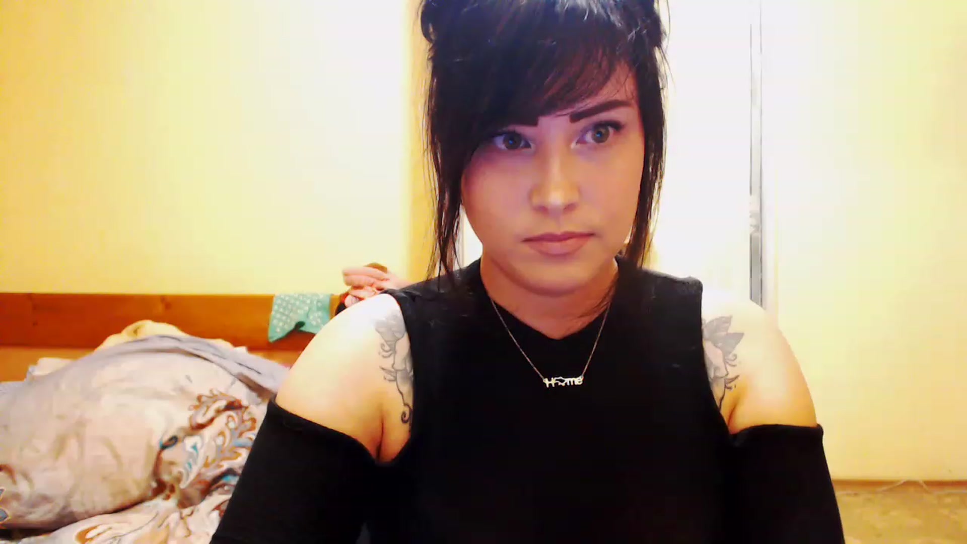 Gallery image thumbnail from CutitaAnn's myfreecams stream on, 04/29/2023, 20:21 image 14 of 20