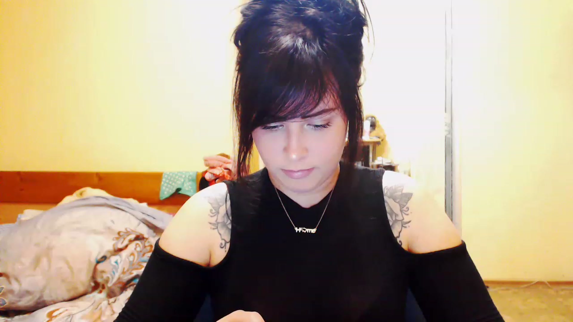 Gallery image thumbnail from CutitaAnn's myfreecams stream on, 04/29/2023, 21:27 image 14 of 20