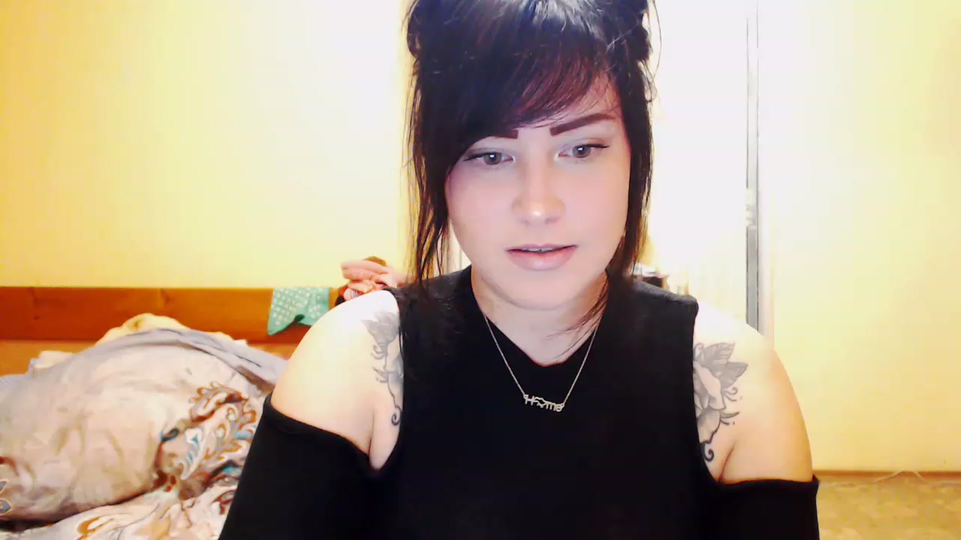 Gallery image thumbnail from CutitaAnn's myfreecams stream on, 04/29/2023, 21:27 image 9 of 20