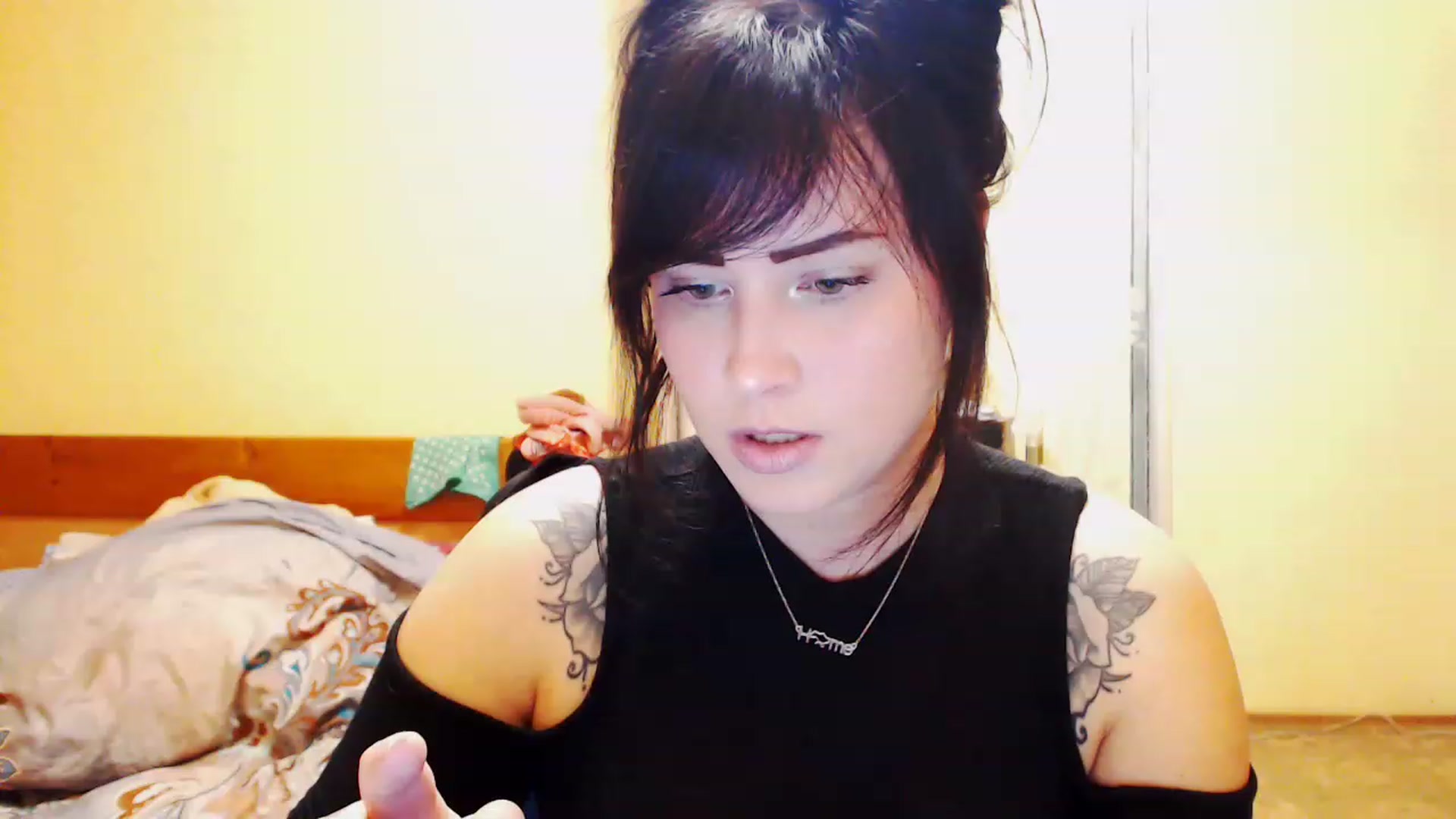 Gallery image thumbnail from CutitaAnn's myfreecams stream on, 04/29/2023, 21:27 image 10 of 20