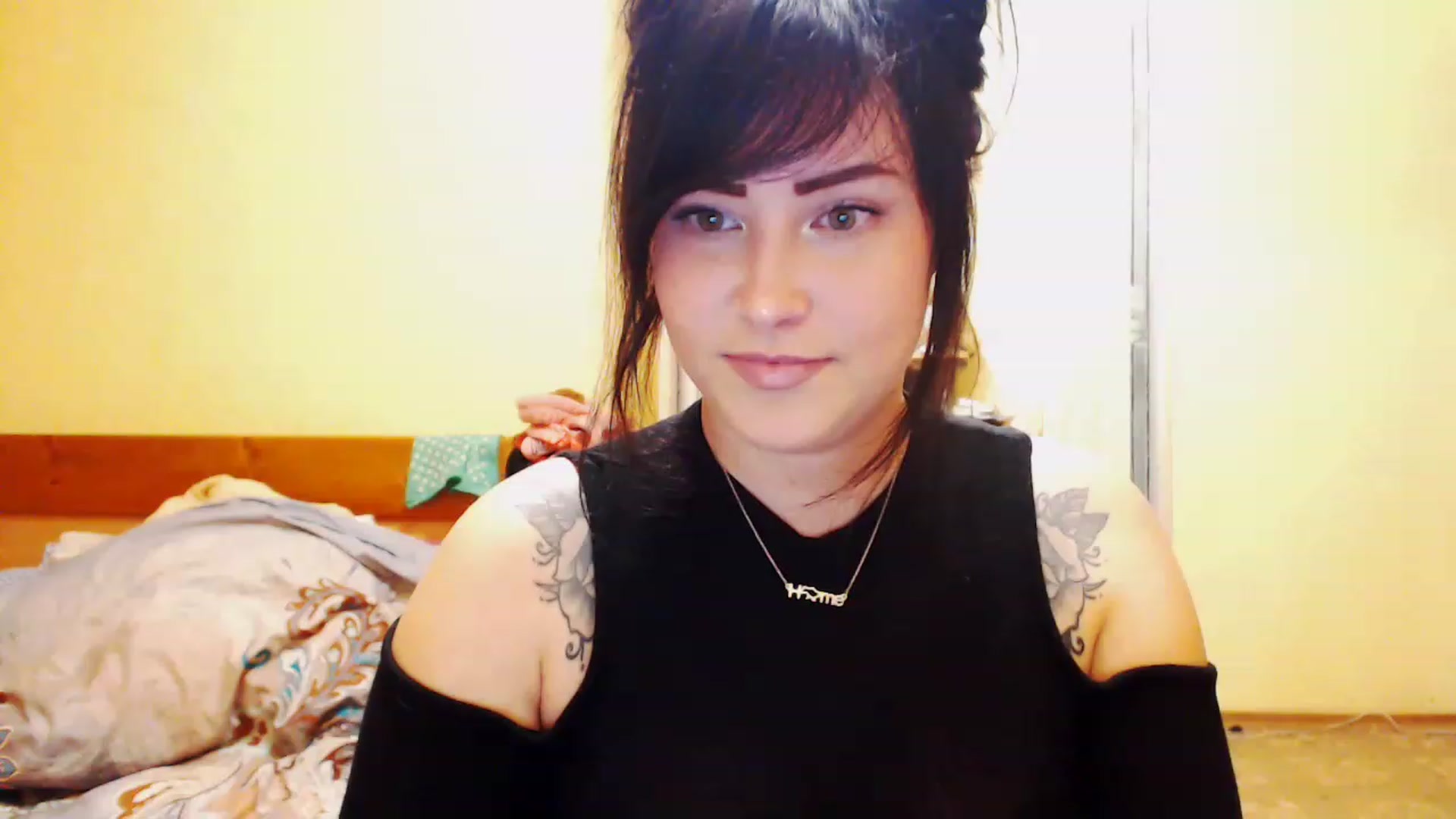 Gallery image thumbnail from CutitaAnn's myfreecams stream on, 04/29/2023, 21:27 image 6 of 20
