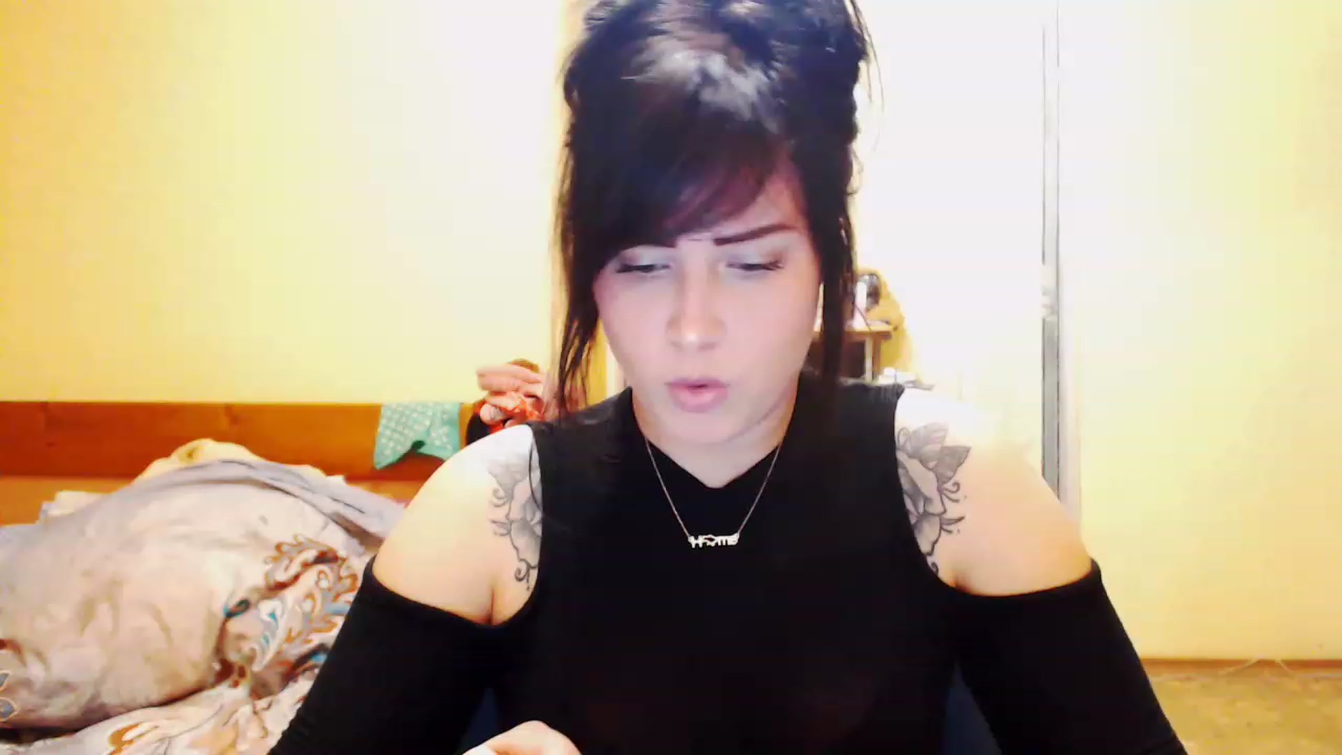 Gallery image thumbnail from CutitaAnn's myfreecams stream on, 04/29/2023, 21:27 image 13 of 20