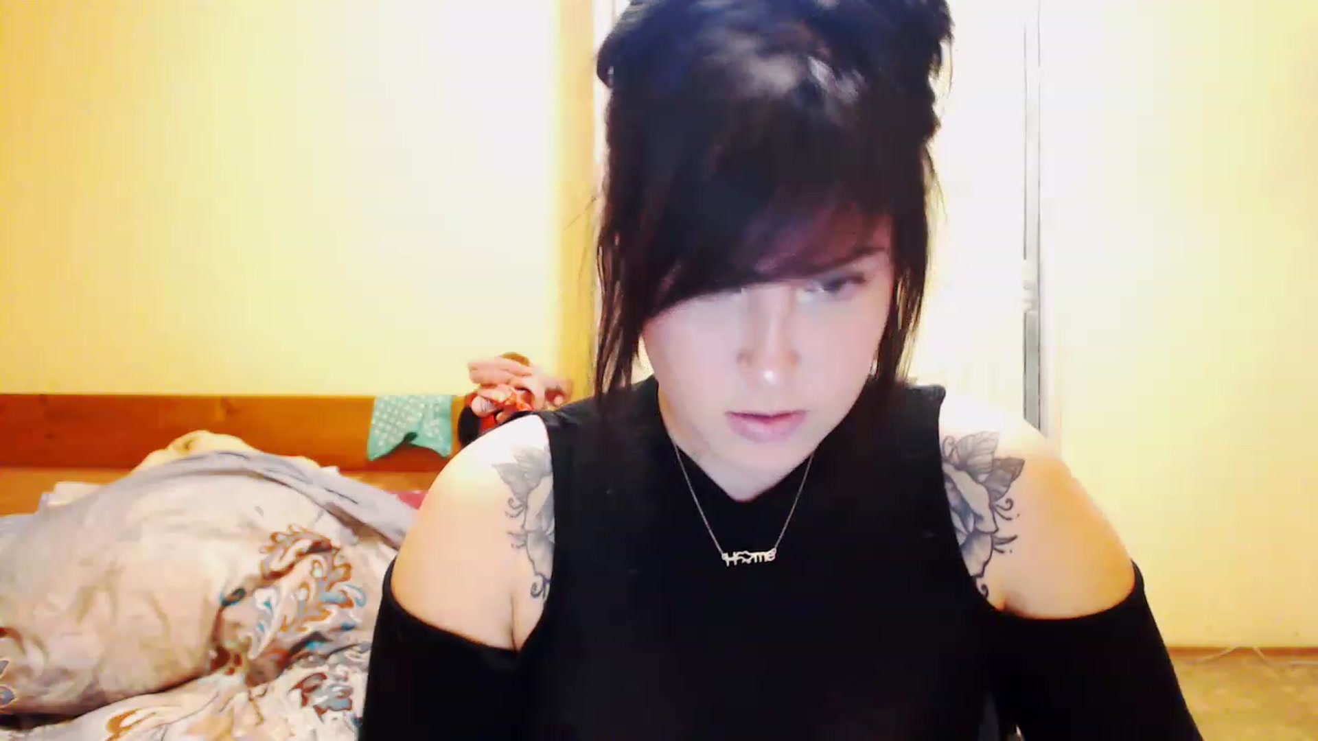 Gallery image thumbnail from CutitaAnn's myfreecams stream on, 04/29/2023, 21:27 image 18 of 20