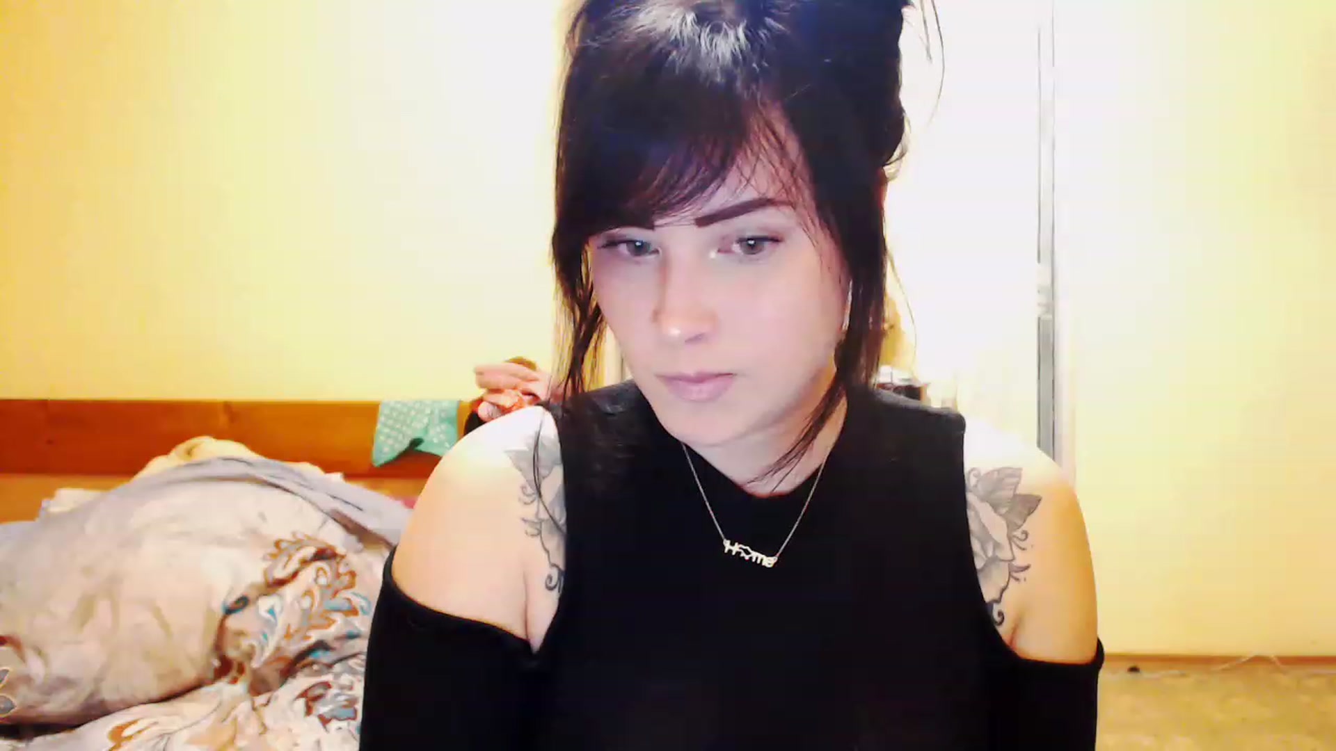 Gallery image thumbnail from CutitaAnn's myfreecams stream on, 04/29/2023, 21:27 image 12 of 20