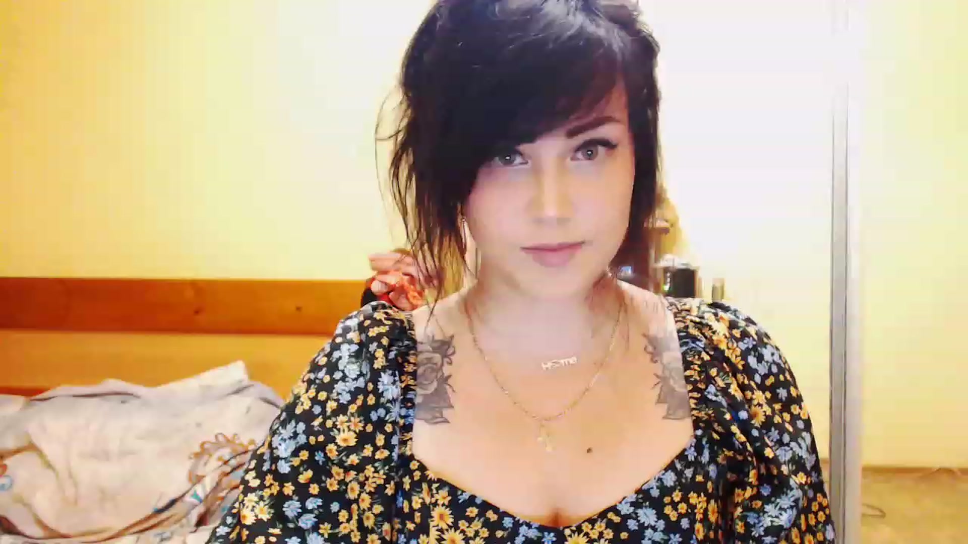 Gallery image thumbnail from CutitaAnn's myfreecams stream on, 05/06/2023, 20:59 image 12 of 20