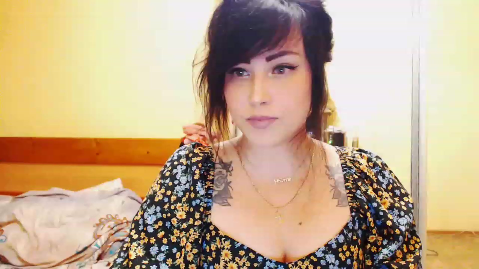 Gallery image thumbnail from CutitaAnn's myfreecams stream on, 05/06/2023, 20:59 image 1 of 20