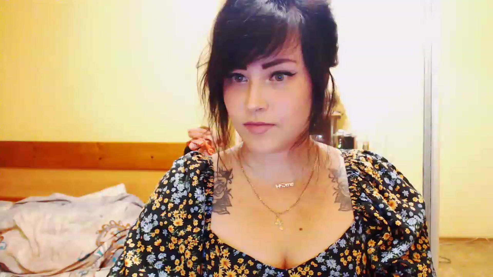 Gallery image thumbnail from CutitaAnn's myfreecams stream on, 05/06/2023, 20:59 image 9 of 20
