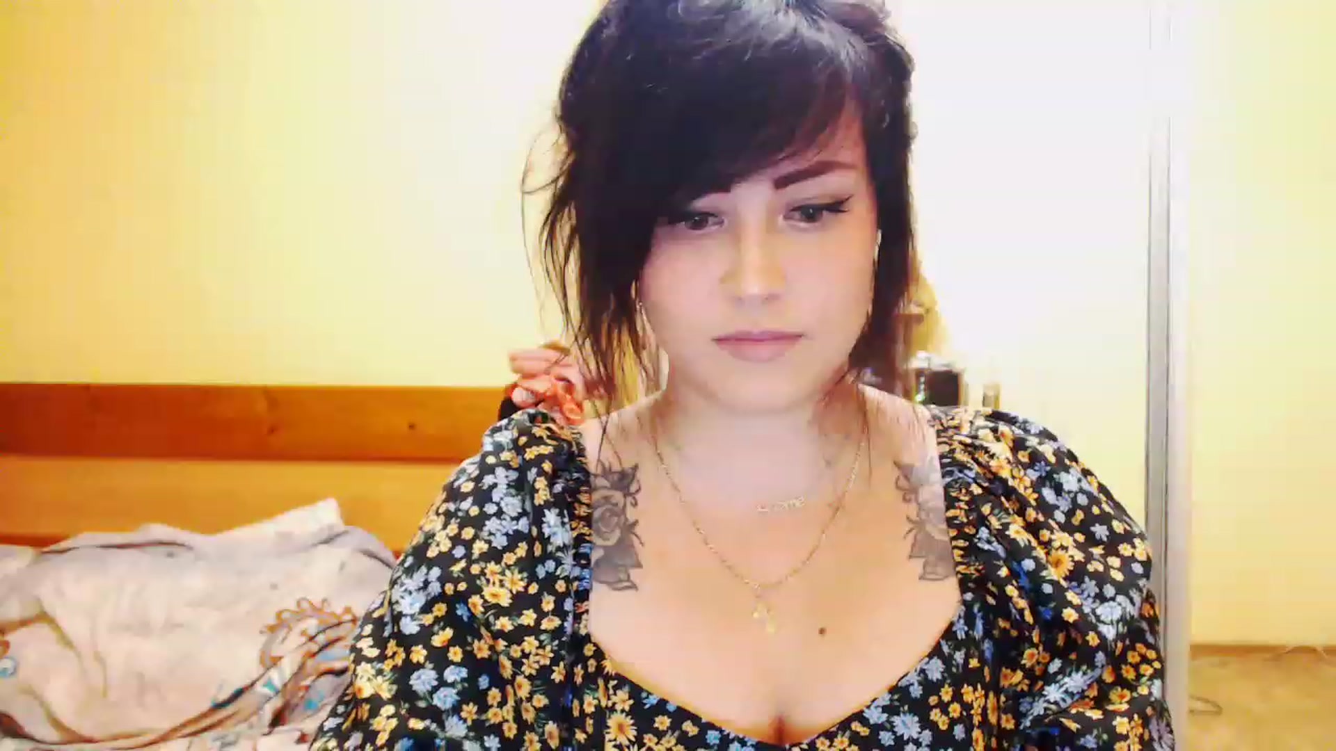 Gallery image thumbnail from CutitaAnn's myfreecams stream on, 05/06/2023, 20:59 image 14 of 20
