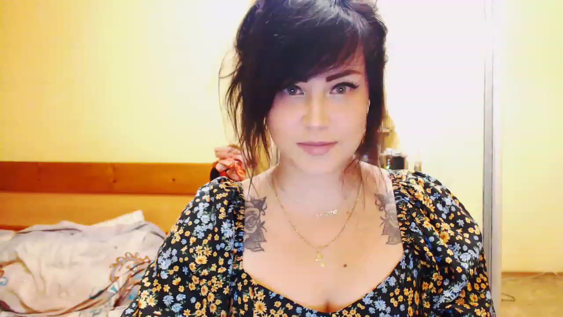 Gallery image thumbnail from CutitaAnn's myfreecams stream on, 05/06/2023, 20:59 image 13 of 20