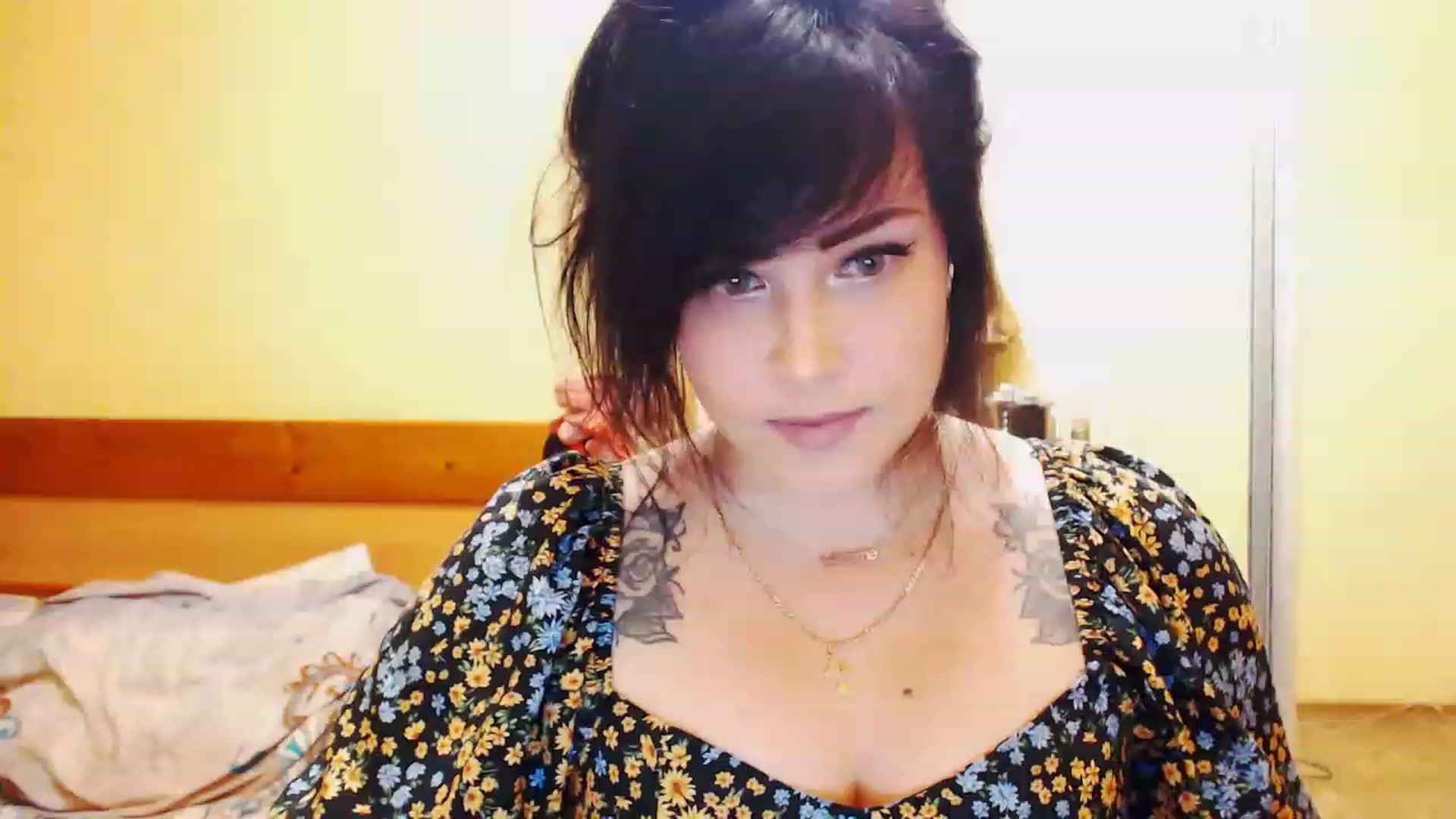 Gallery image thumbnail from CutitaAnn's myfreecams stream on, 05/06/2023, 20:59 image 20 of 20