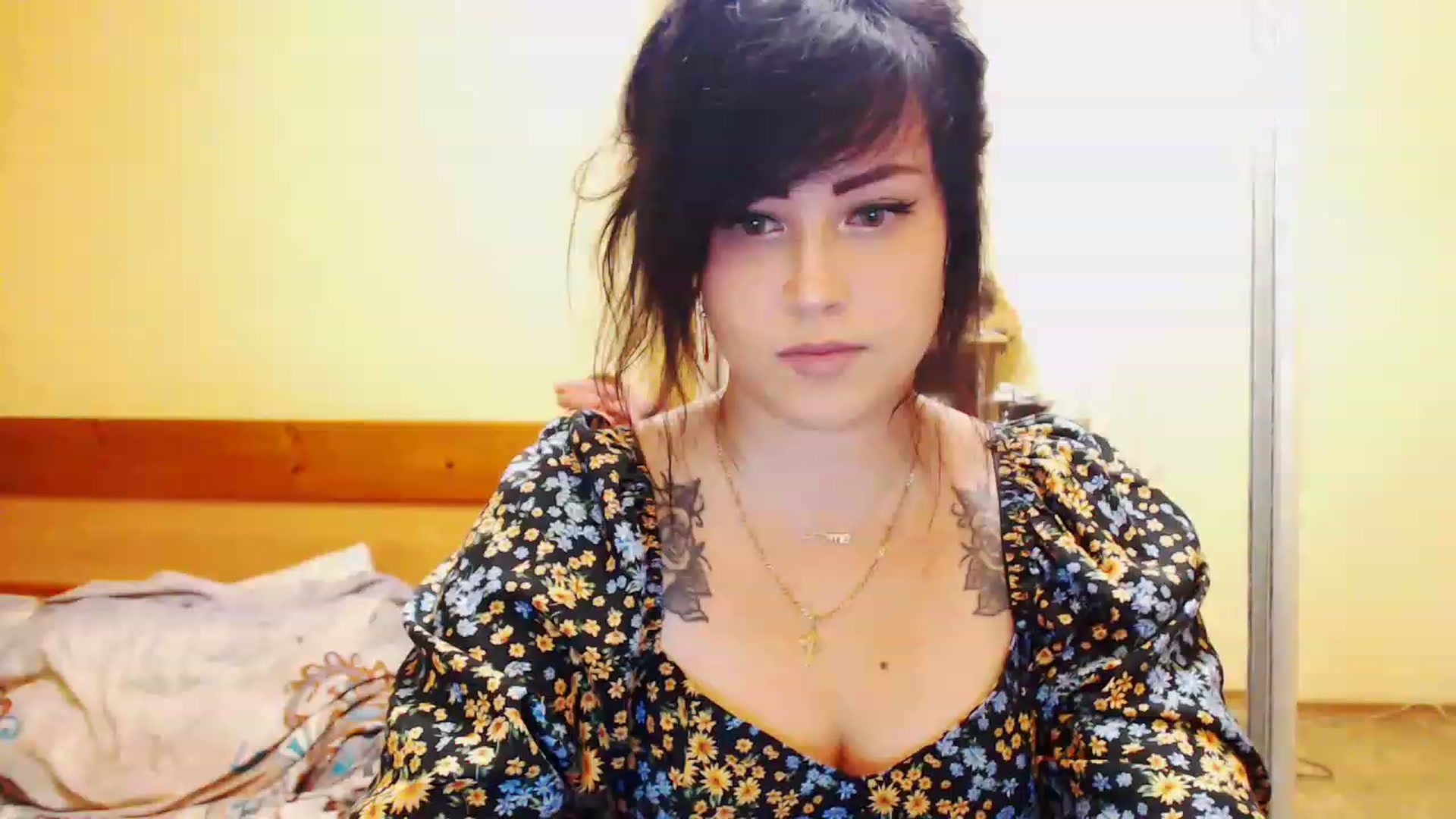 Gallery image thumbnail from CutitaAnn's myfreecams stream on, 05/06/2023, 21:26 image 1 of 20