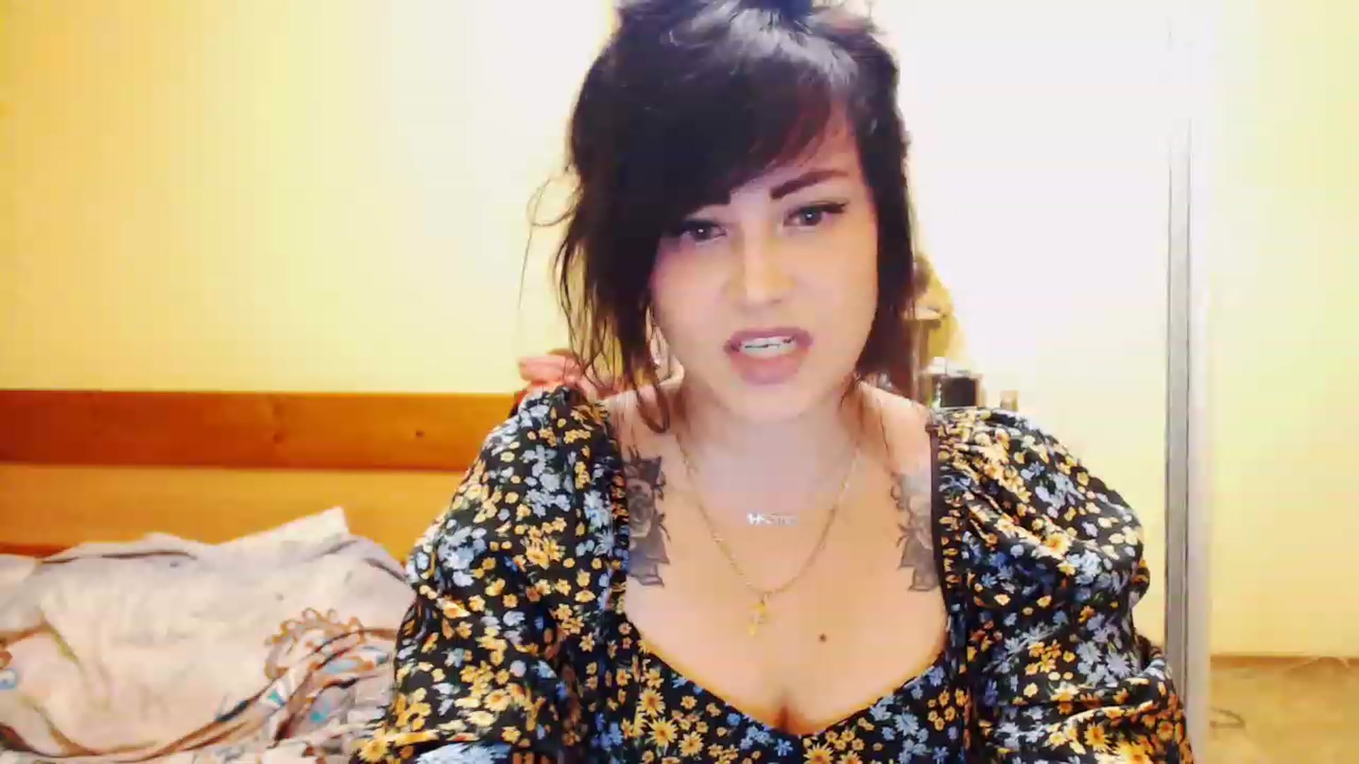 Gallery image thumbnail from CutitaAnn's myfreecams stream on, 05/06/2023, 21:26 image 20 of 20