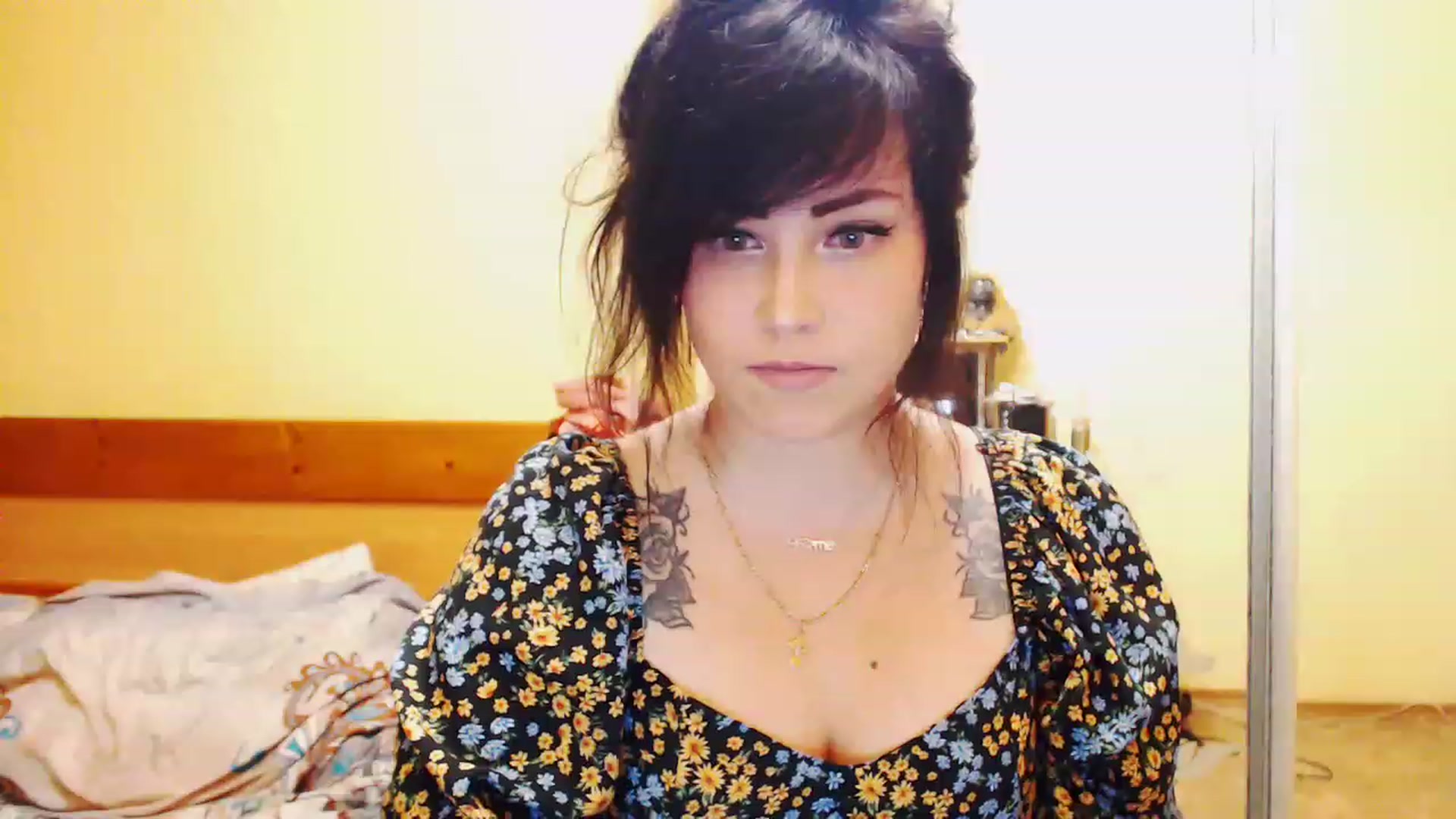 Gallery image thumbnail from CutitaAnn's myfreecams stream on, 05/06/2023, 21:26 image 3 of 20