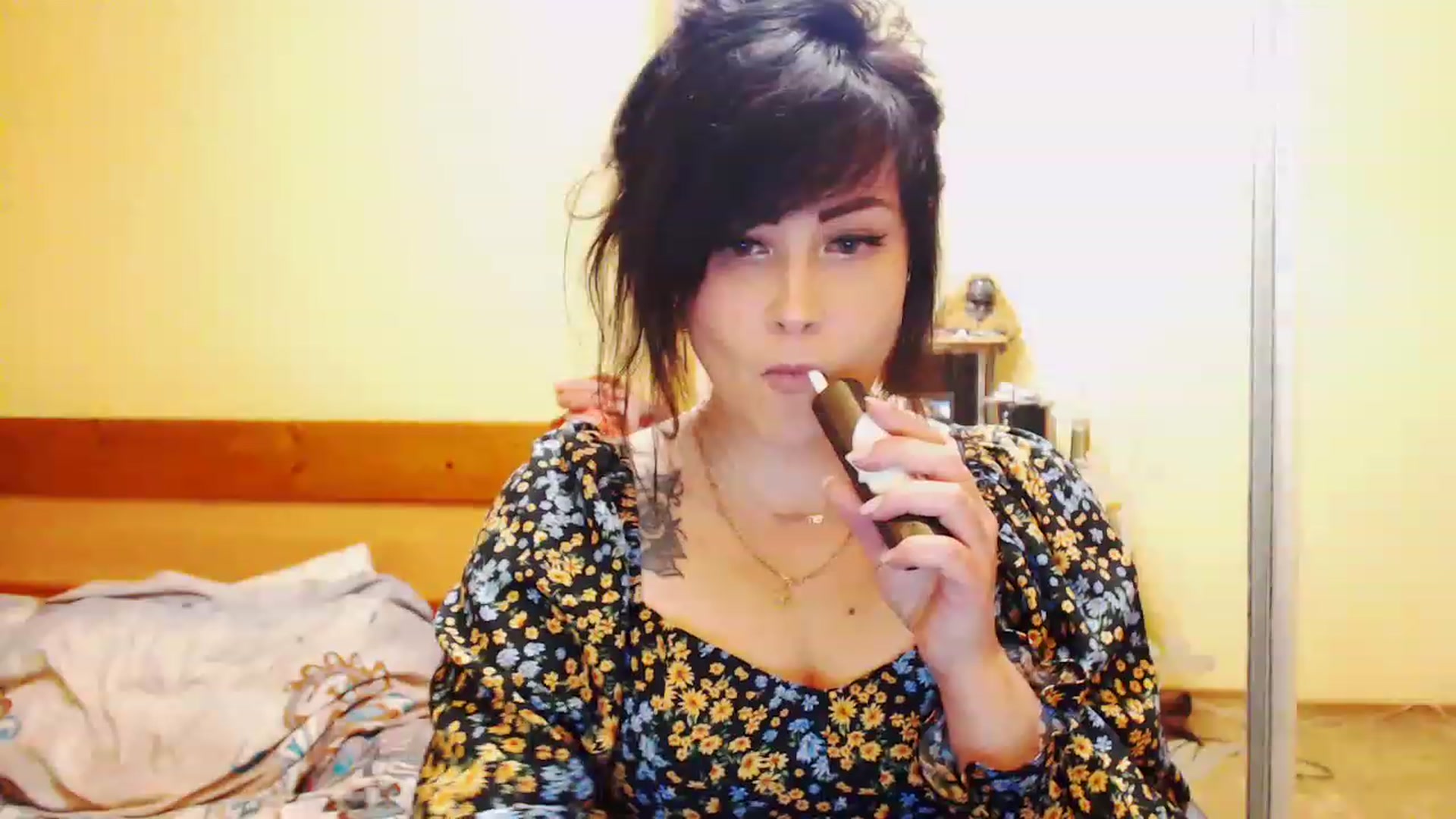 Gallery image thumbnail from CutitaAnn's myfreecams stream on, 05/06/2023, 21:26 image 9 of 20