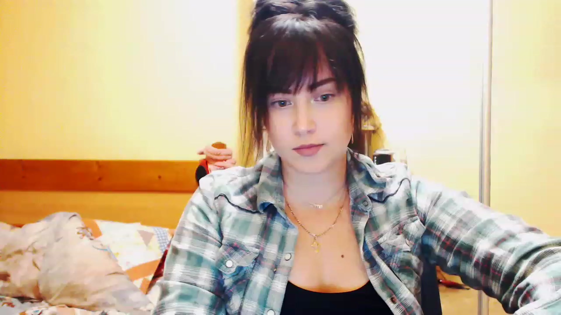 Gallery image thumbnail from CutitaAnn's myfreecams stream on, 05/12/2023, 20:39 image 9 of 20