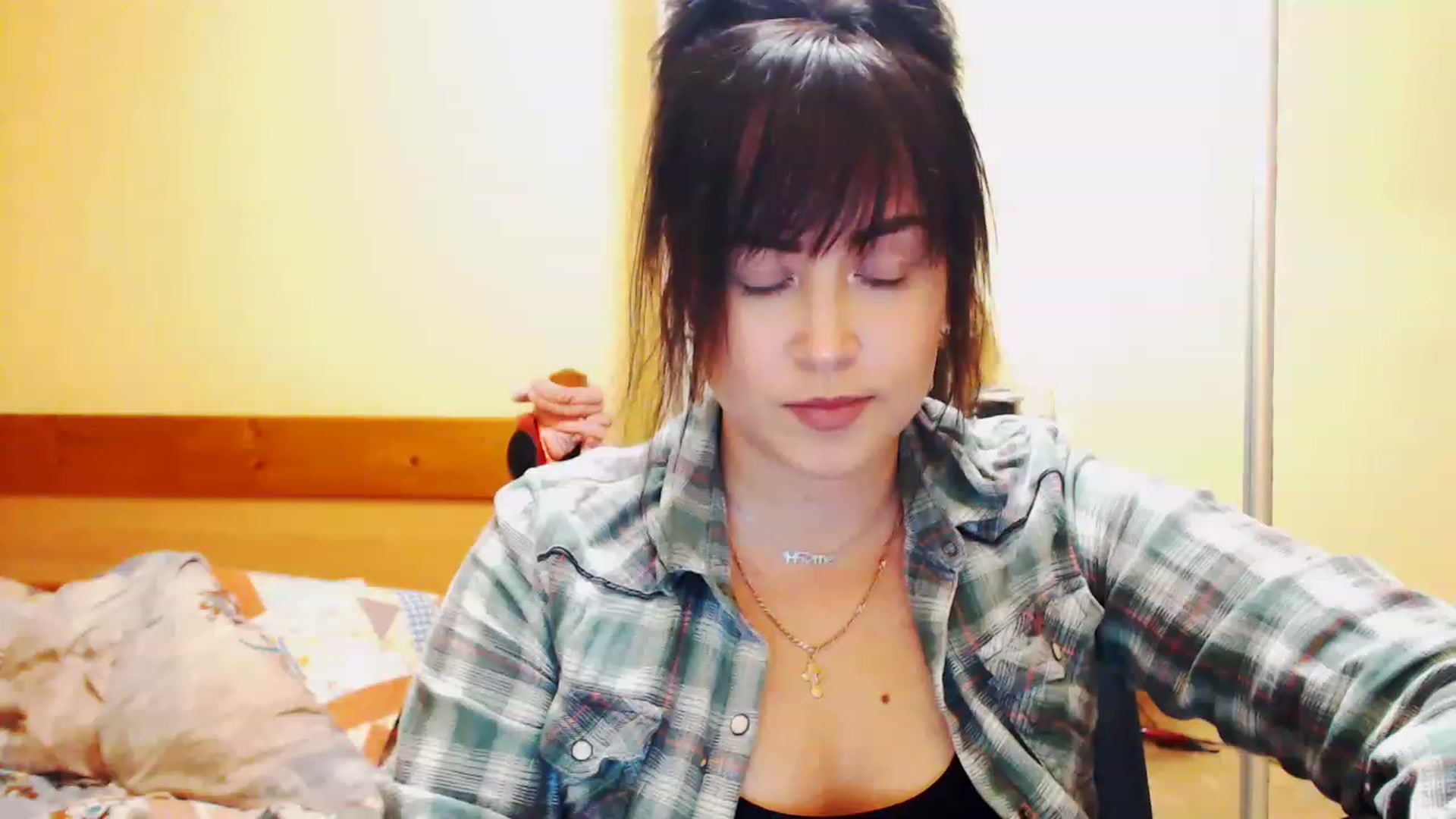 Gallery image thumbnail from CutitaAnn's myfreecams stream on, 05/12/2023, 20:39 image 15 of 20