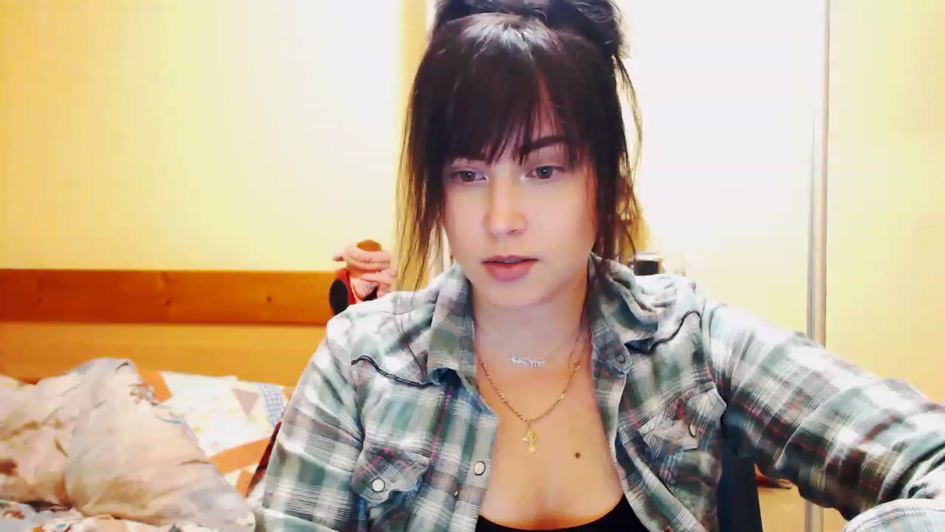 Gallery image thumbnail from CutitaAnn's myfreecams stream on, 05/12/2023, 20:39 image 16 of 20