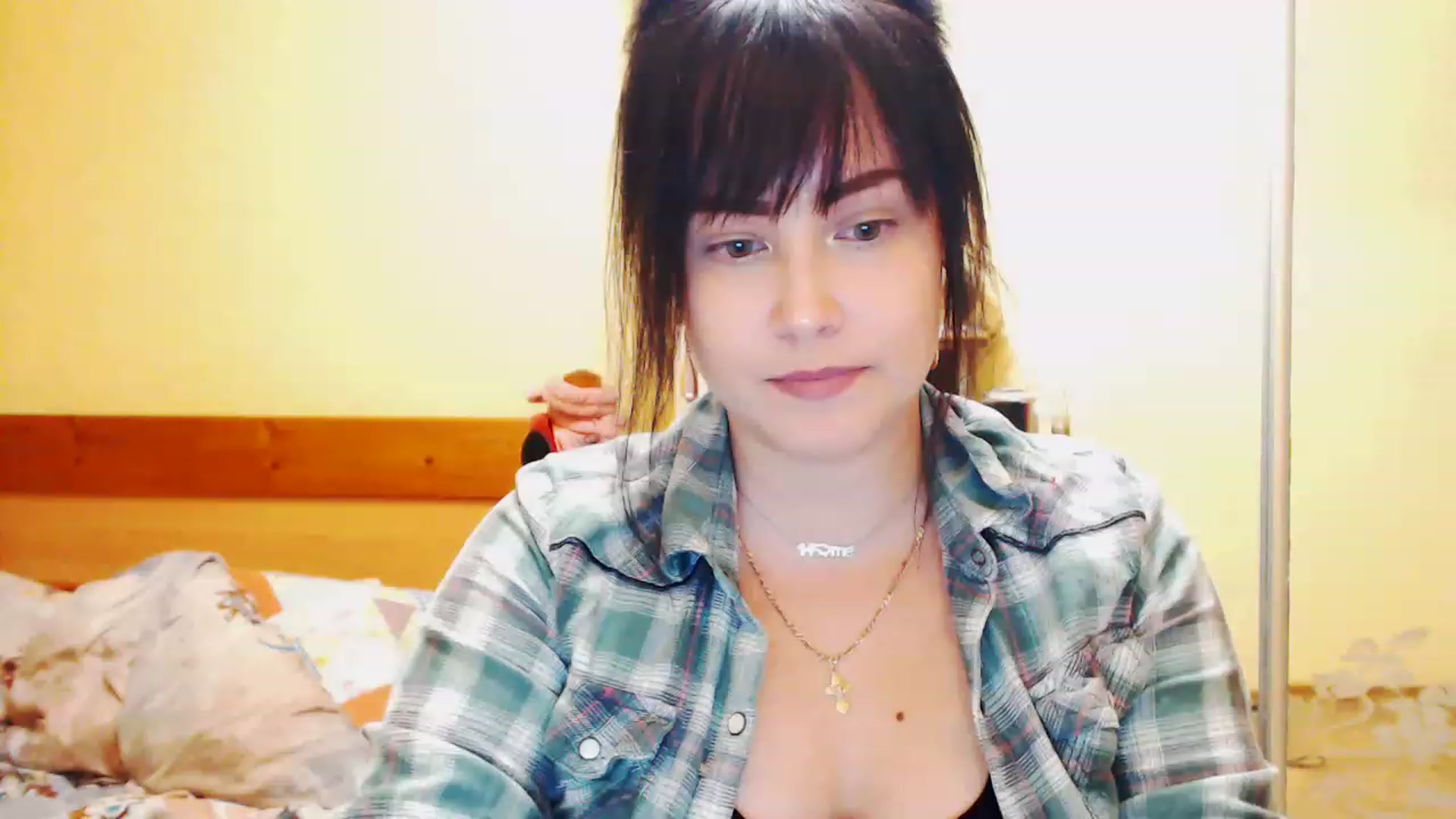 Gallery image thumbnail from CutitaAnn's myfreecams stream on, 05/12/2023, 21:59 image 12 of 20