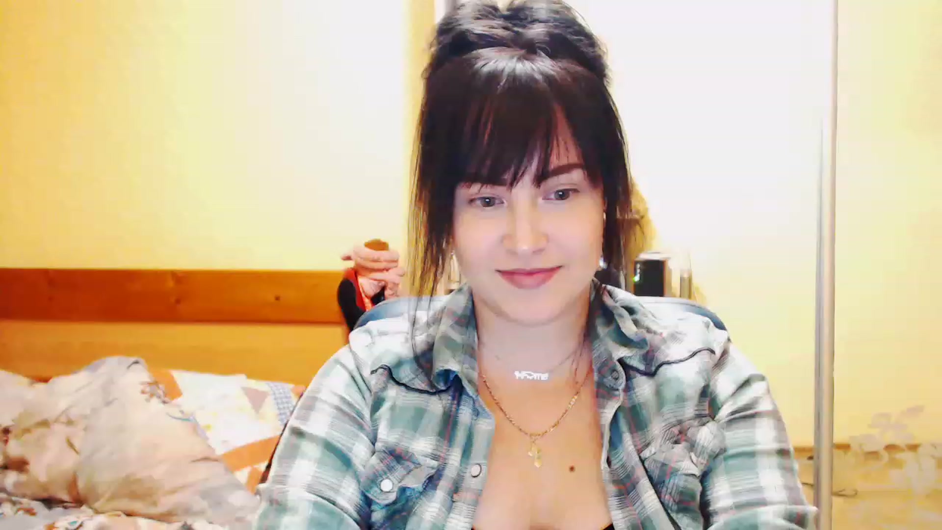 Gallery image thumbnail from CutitaAnn's myfreecams stream on, 05/12/2023, 21:59 image 9 of 20
