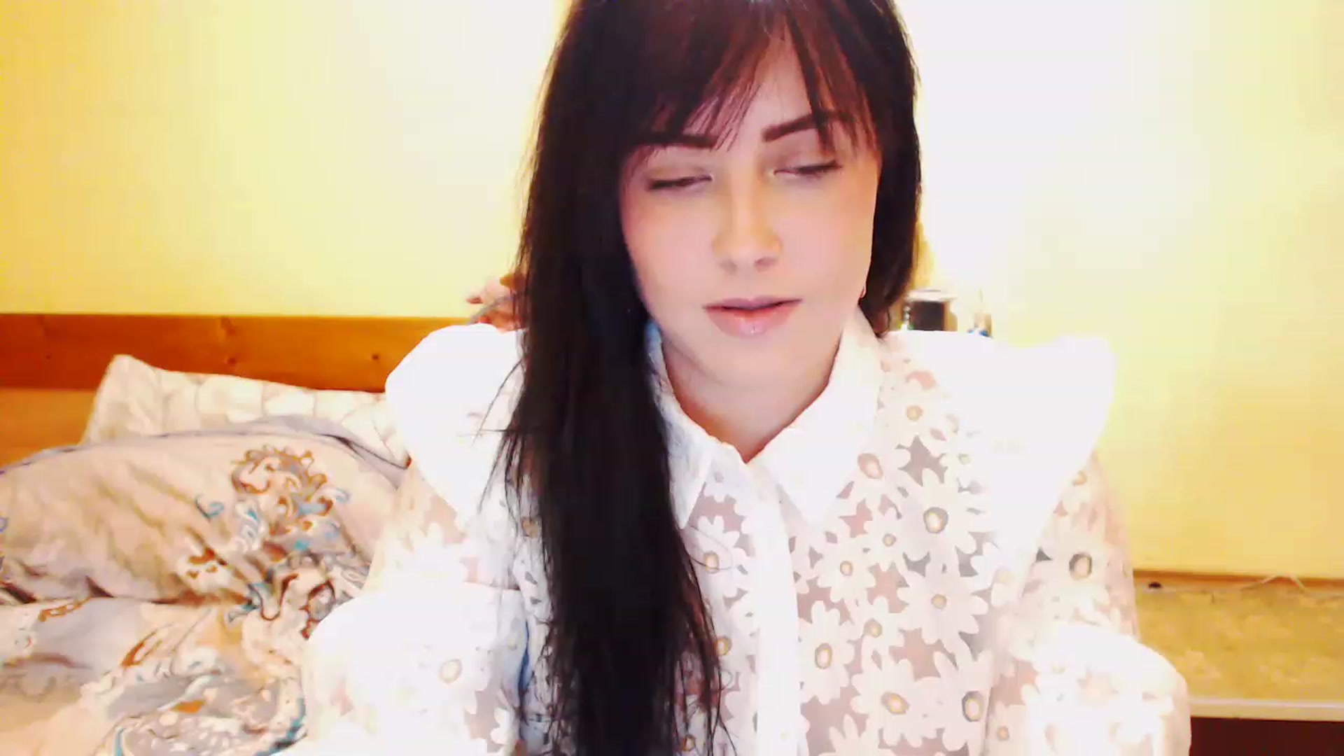 Gallery image thumbnail from CutitaAnn's myfreecams stream on, 05/15/2023, 21:46 image 3 of 20