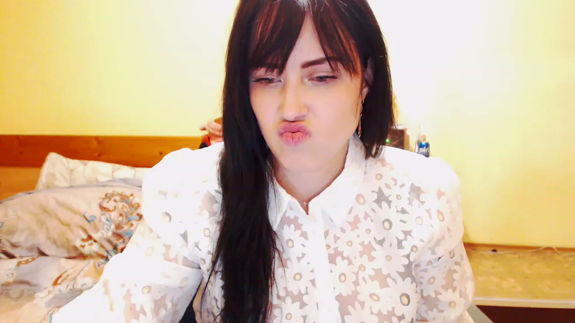 Gallery image thumbnail from CutitaAnn's myfreecams stream on, 05/16/2023, 24:25 image 8 of 20