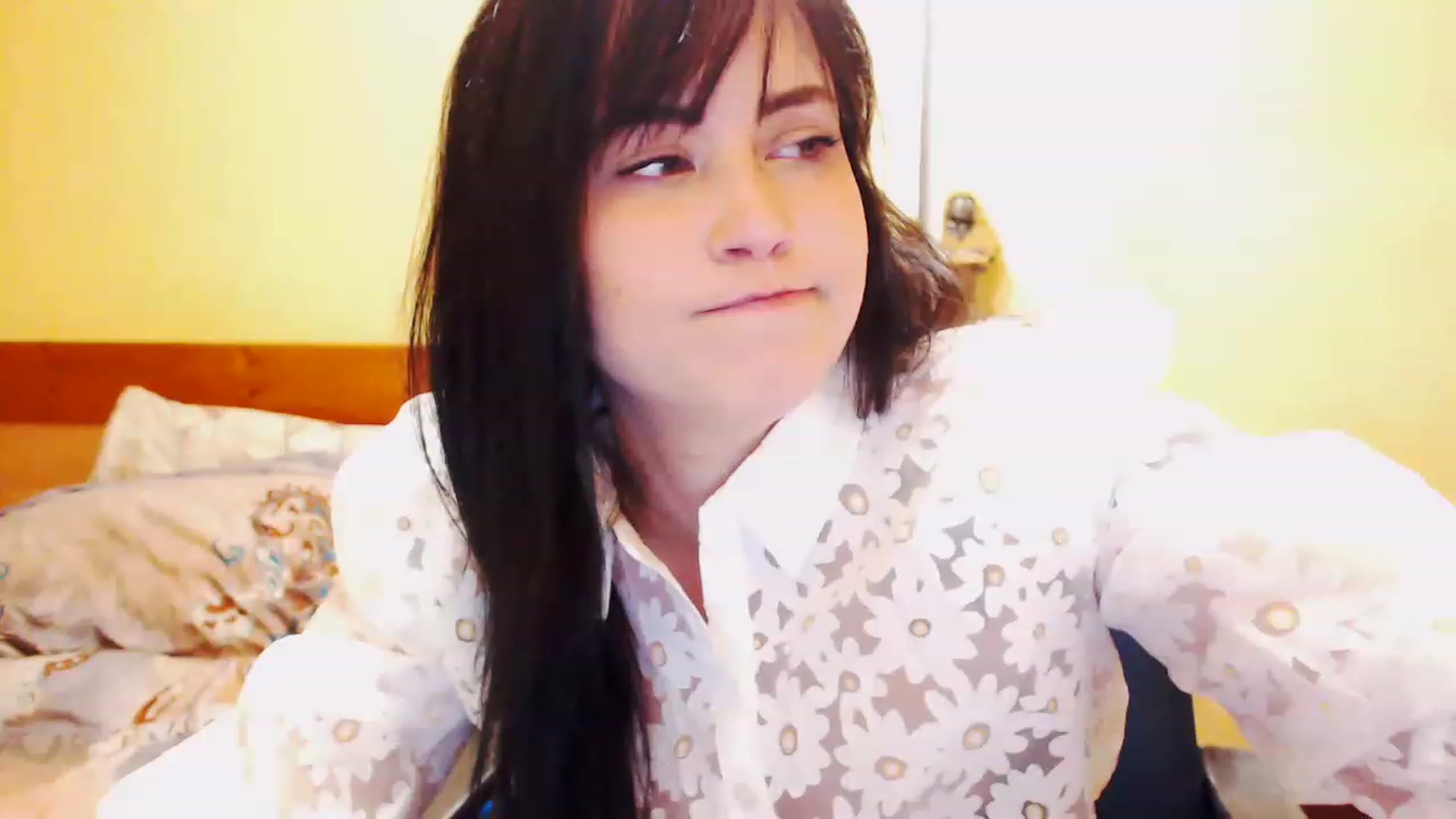 Gallery image thumbnail from CutitaAnn's myfreecams stream on, 05/16/2023, 24:25 image 13 of 20