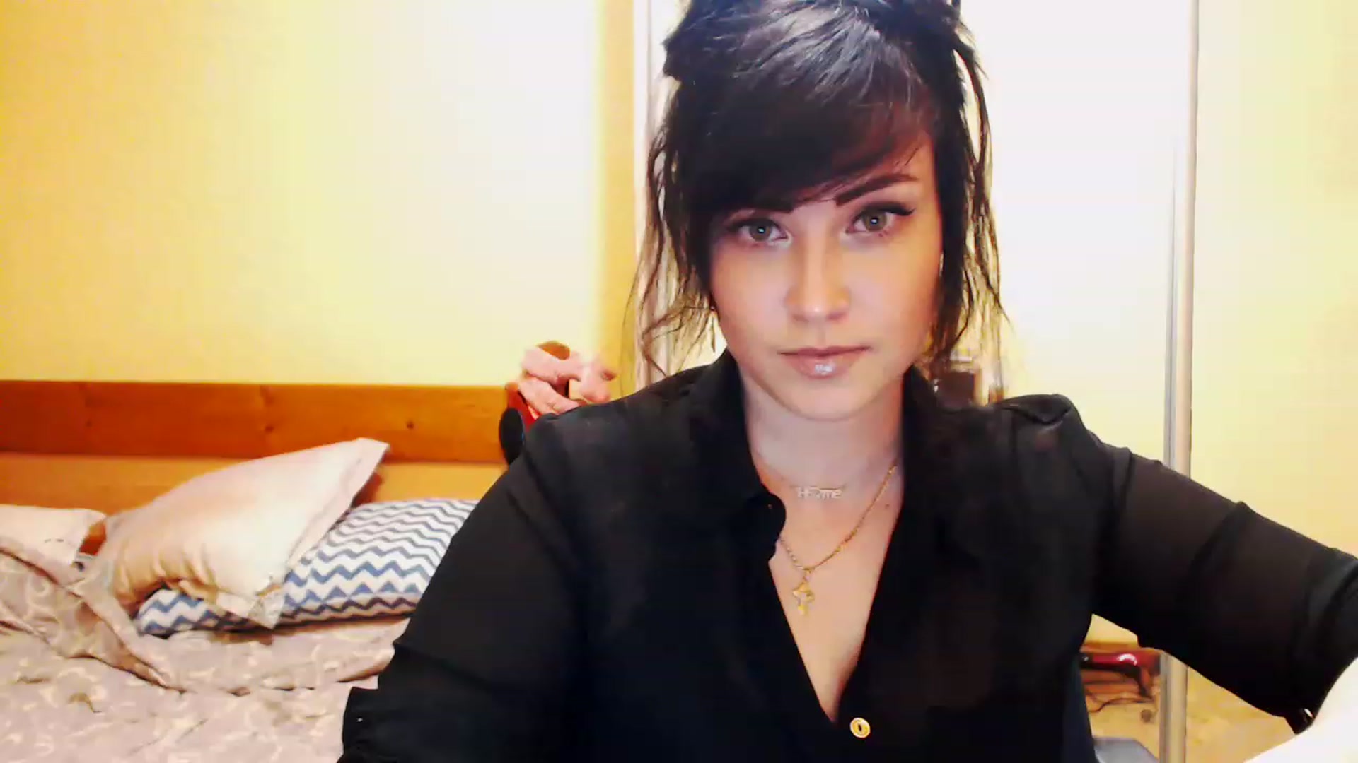 Gallery image thumbnail from CutitaAnn's myfreecams stream on, 05/27/2023, 21:29 image 1 of 20
