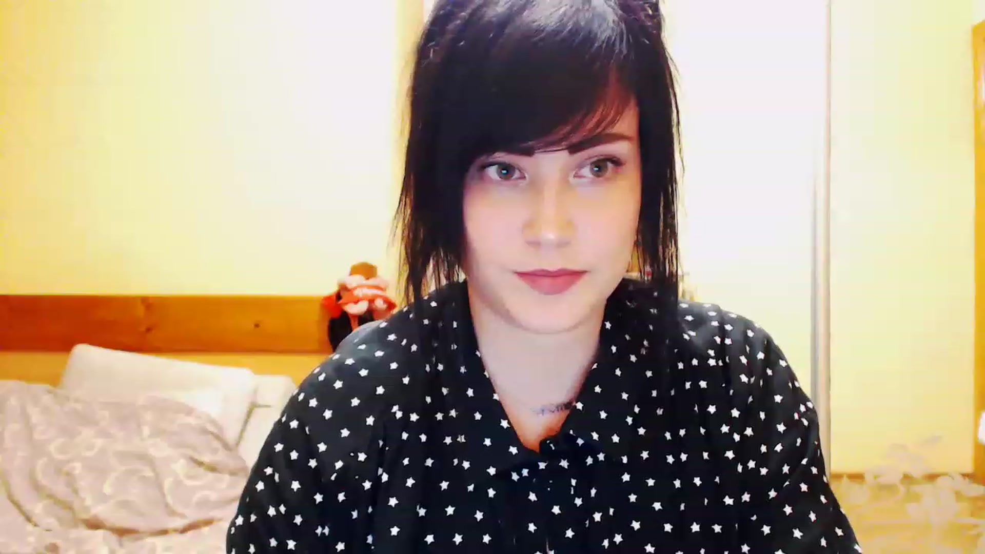 Gallery image thumbnail from CutitaAnn's myfreecams stream on, 06/19/2023, 22:01 image 12 of 20