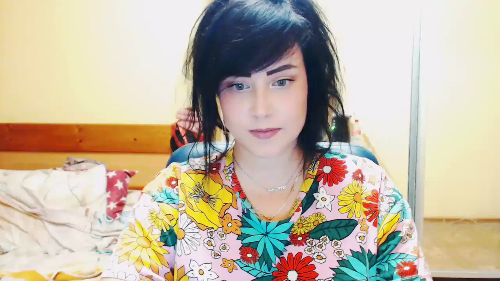 Gallery image thumbnail from CutitaAnn's myfreecams stream on, 07/21/2023, 21:45 image 10 of 20