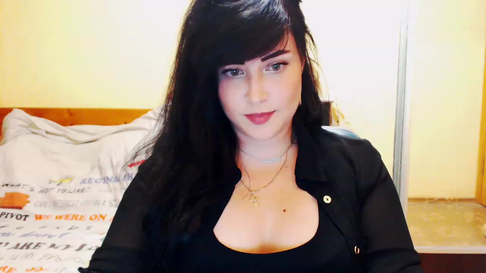Gallery image thumbnail from CutitaAnn's myfreecams stream on, 07/28/2023, 20:27 image 19 of 20