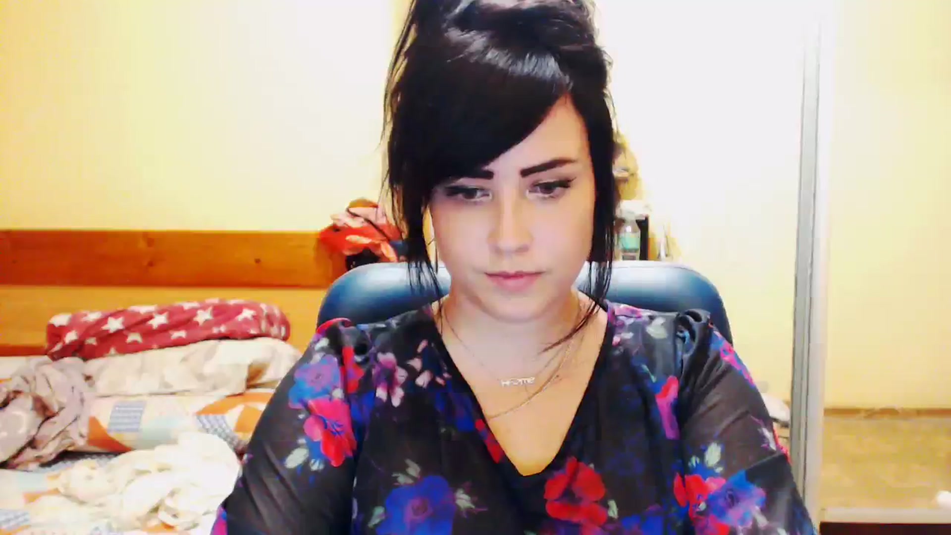 Gallery image thumbnail from CutitaAnn's myfreecams stream on, 08/06/2023, 21:31 image 16 of 20