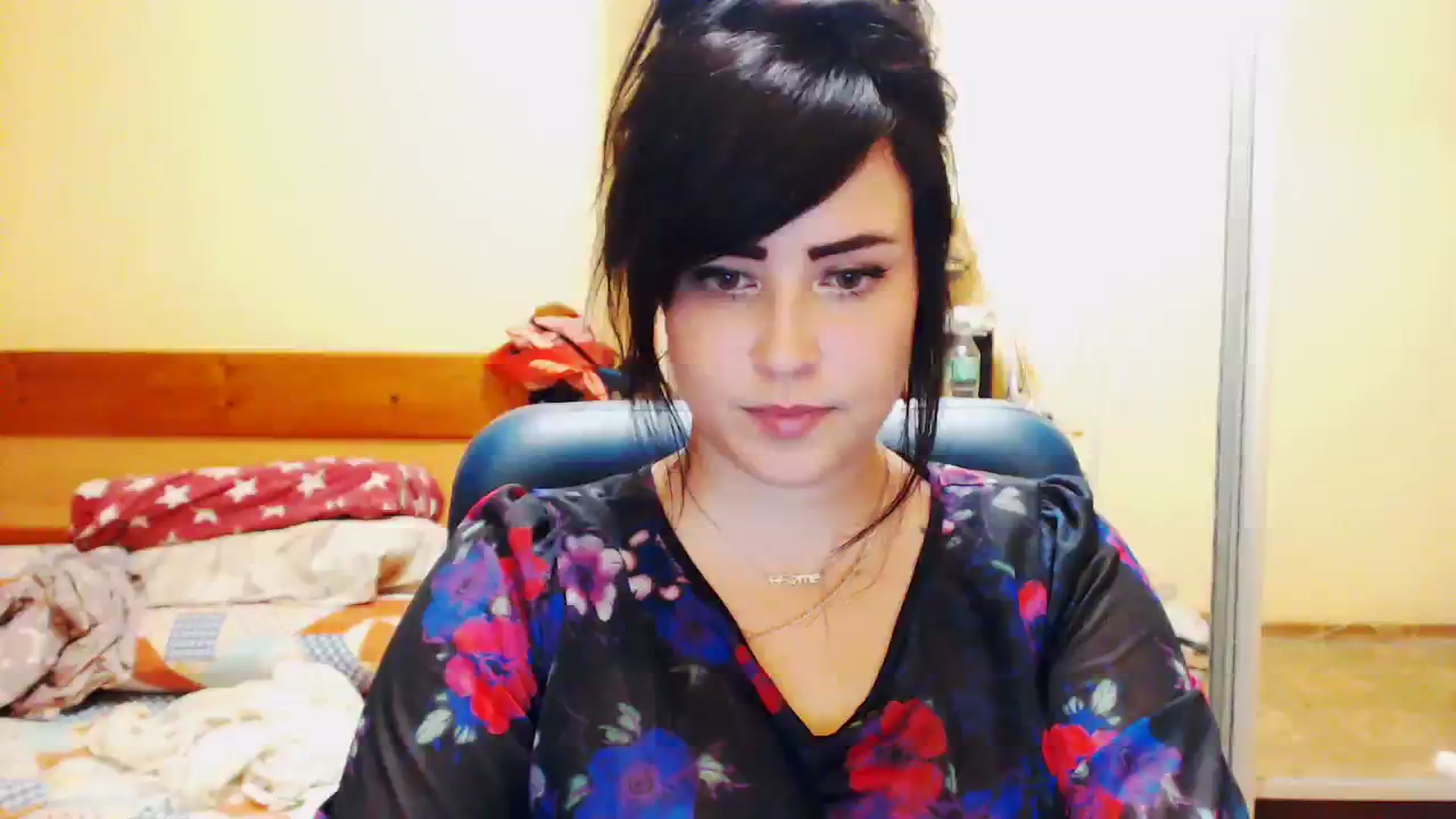 Gallery image thumbnail from CutitaAnn's myfreecams stream on, 08/06/2023, 21:31 image 11 of 20