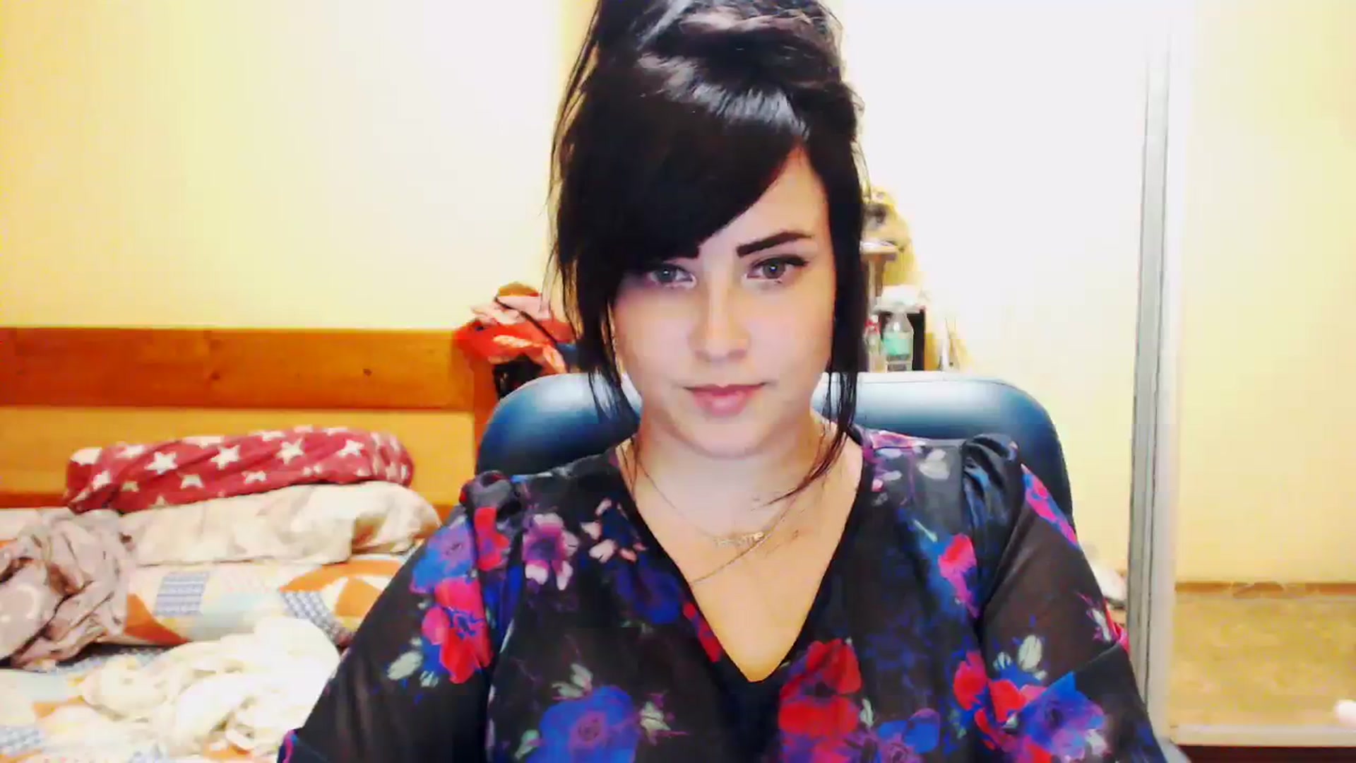 Gallery image thumbnail from CutitaAnn's myfreecams stream on, 08/06/2023, 21:31 image 4 of 20