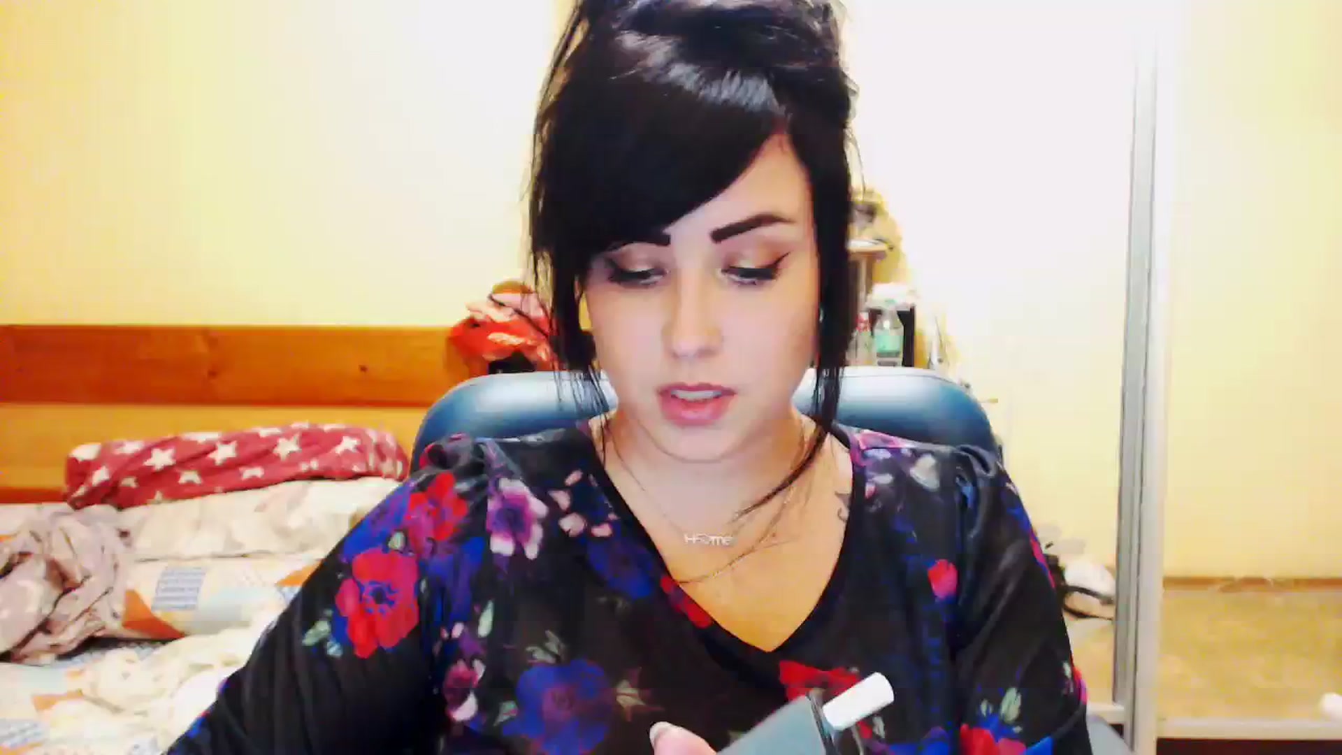 Gallery image thumbnail from CutitaAnn's myfreecams stream on, 08/06/2023, 21:31 image 12 of 20