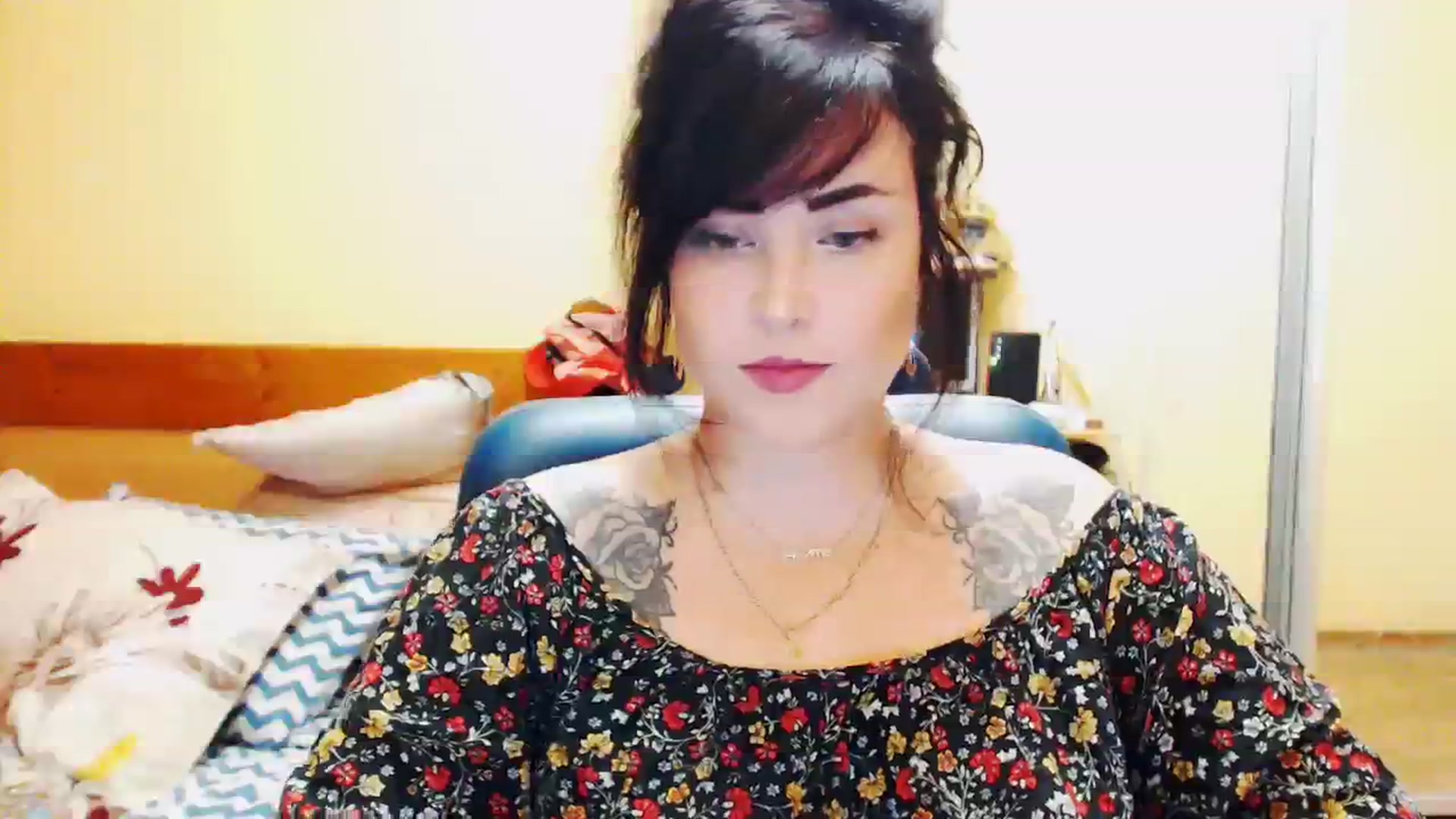 Gallery image thumbnail from CutitaAnn's myfreecams stream on, 08/13/2023, 22:06 image 4 of 20