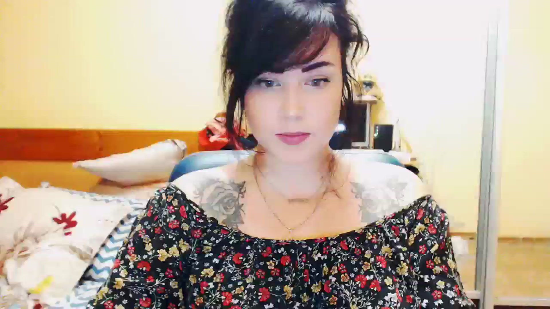 Gallery image thumbnail from CutitaAnn's myfreecams stream on, 08/13/2023, 22:06 image 19 of 20