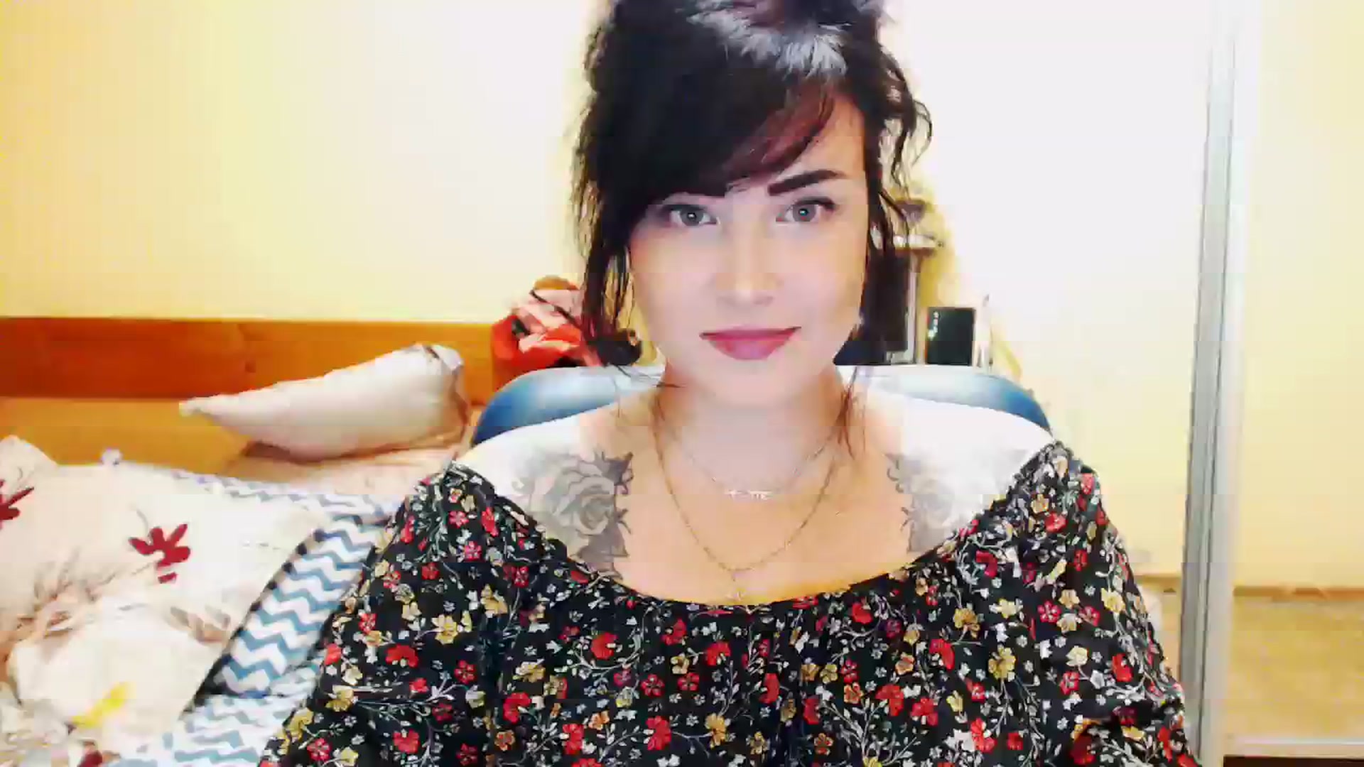 Gallery image thumbnail from CutitaAnn's myfreecams stream on, 08/13/2023, 22:06 image 1 of 20