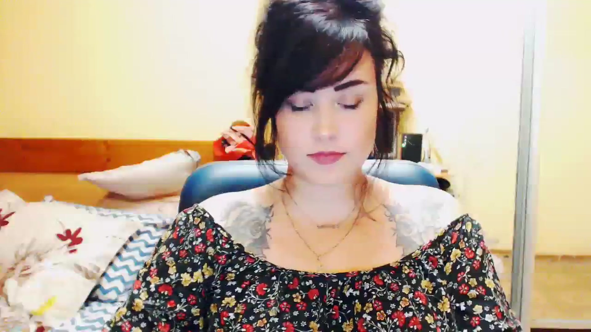 Gallery image thumbnail from CutitaAnn's myfreecams stream on, 08/13/2023, 22:06 image 18 of 20