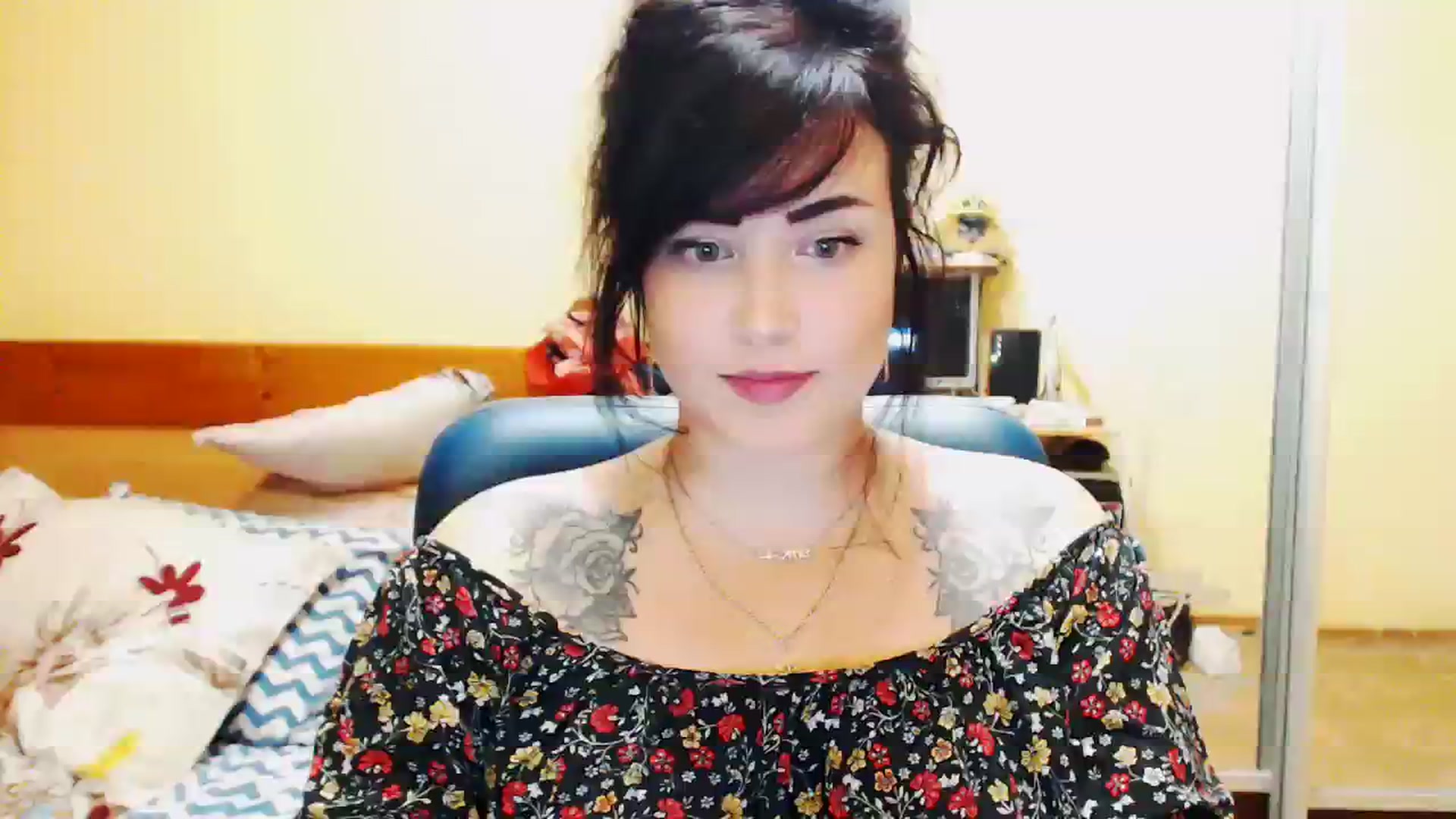 Gallery image thumbnail from CutitaAnn's myfreecams stream on, 08/13/2023, 22:34 image 19 of 20