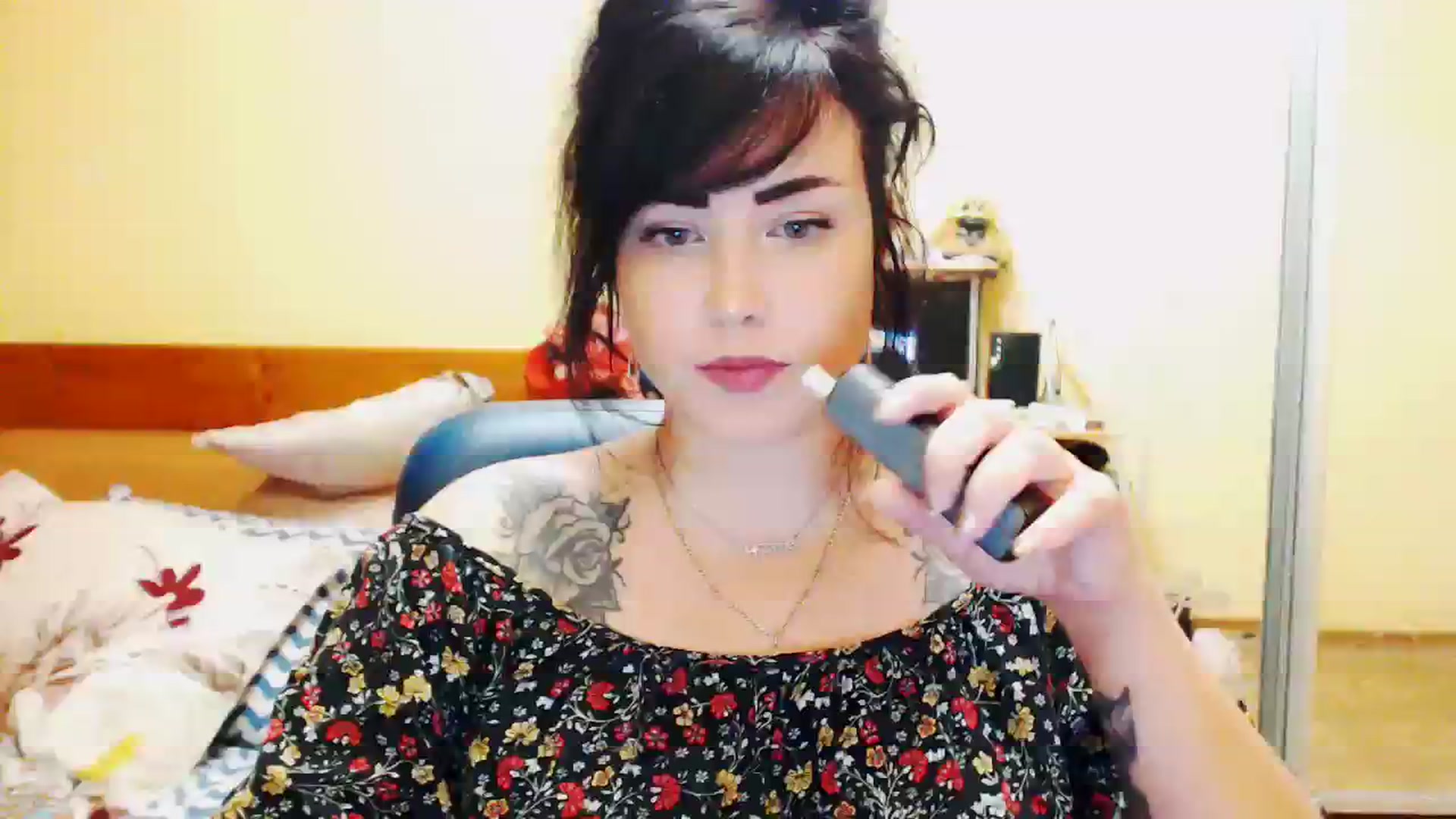 Gallery image thumbnail from CutitaAnn's myfreecams stream on, 08/13/2023, 22:34 image 1 of 20