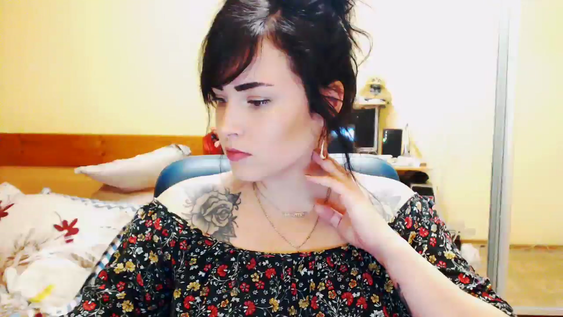 Gallery image thumbnail from CutitaAnn's myfreecams stream on, 08/13/2023, 22:34 image 8 of 20