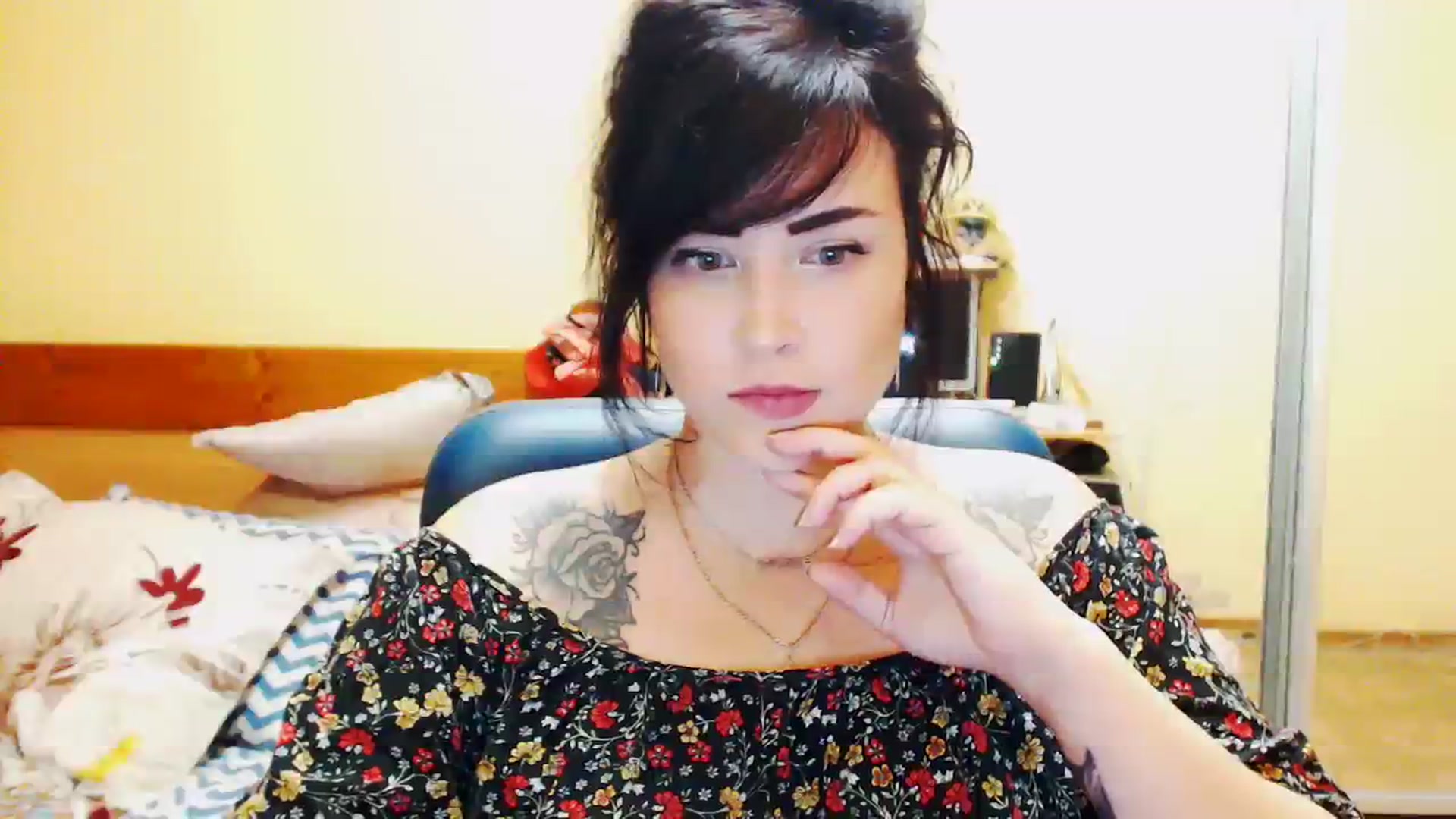 Gallery image thumbnail from CutitaAnn's myfreecams stream on, 08/13/2023, 22:34 image 14 of 20
