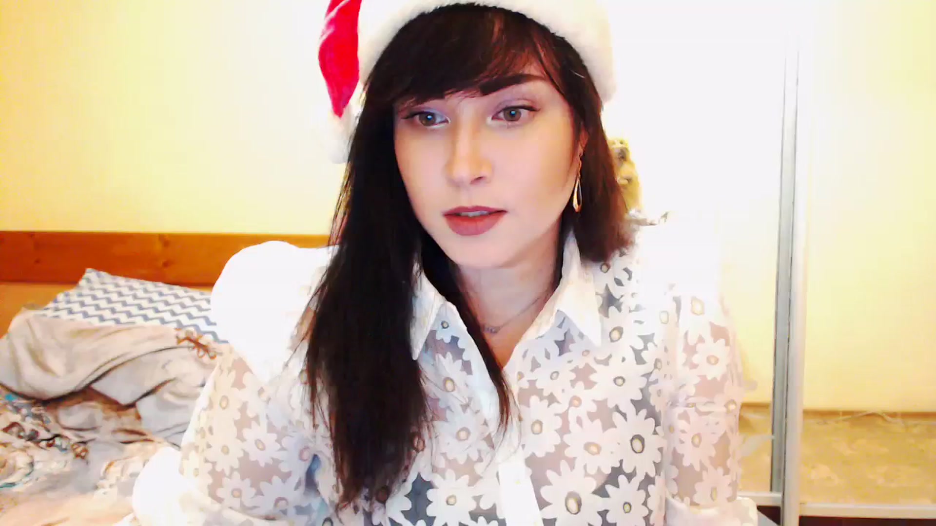 Gallery image thumbnail from CutitaAnn's myfreecams stream on, 12/24/2023, 22:10 image 13 of 20