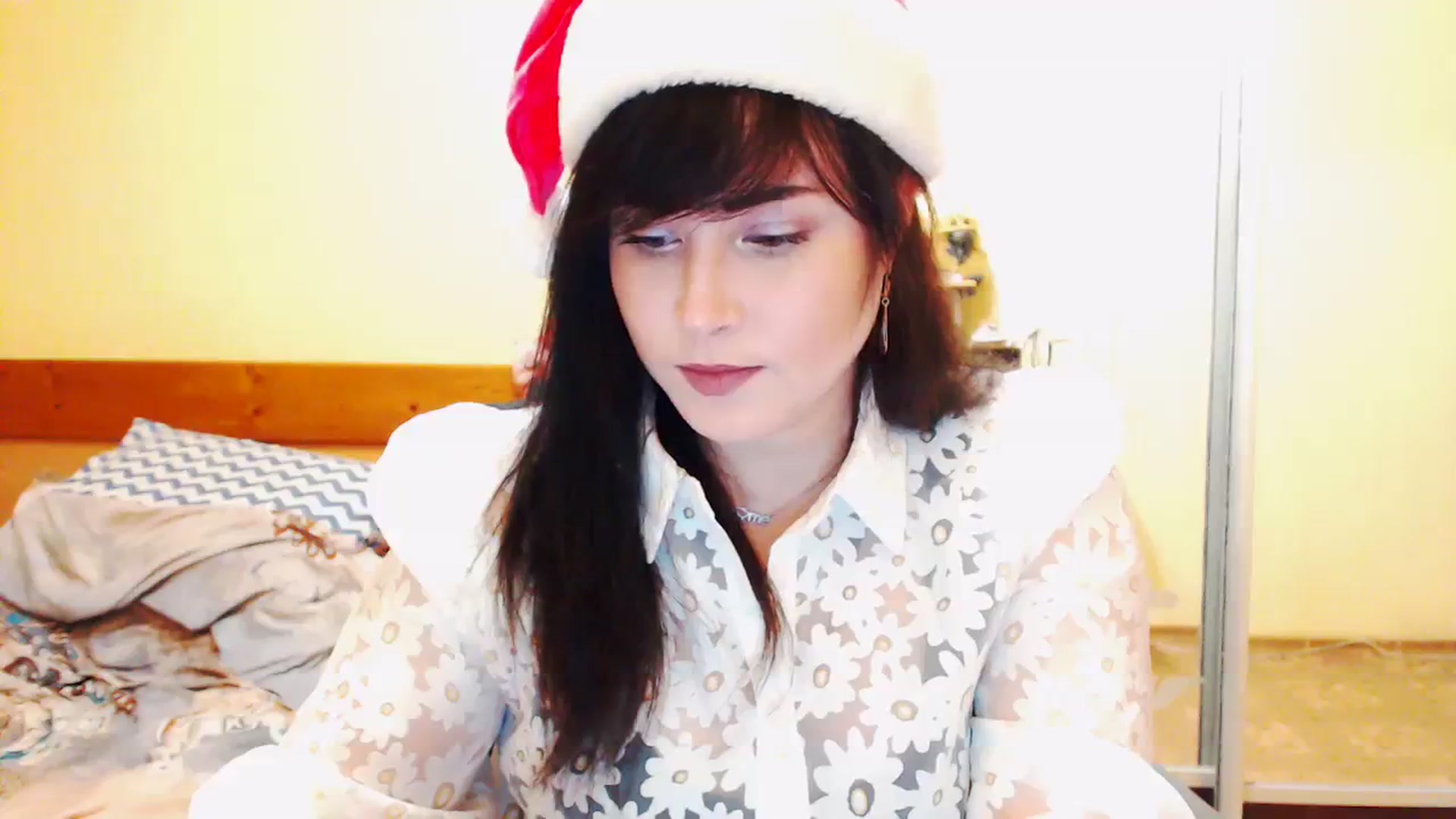 Gallery image thumbnail from CutitaAnn's myfreecams stream on, 12/24/2023, 22:10 image 17 of 20