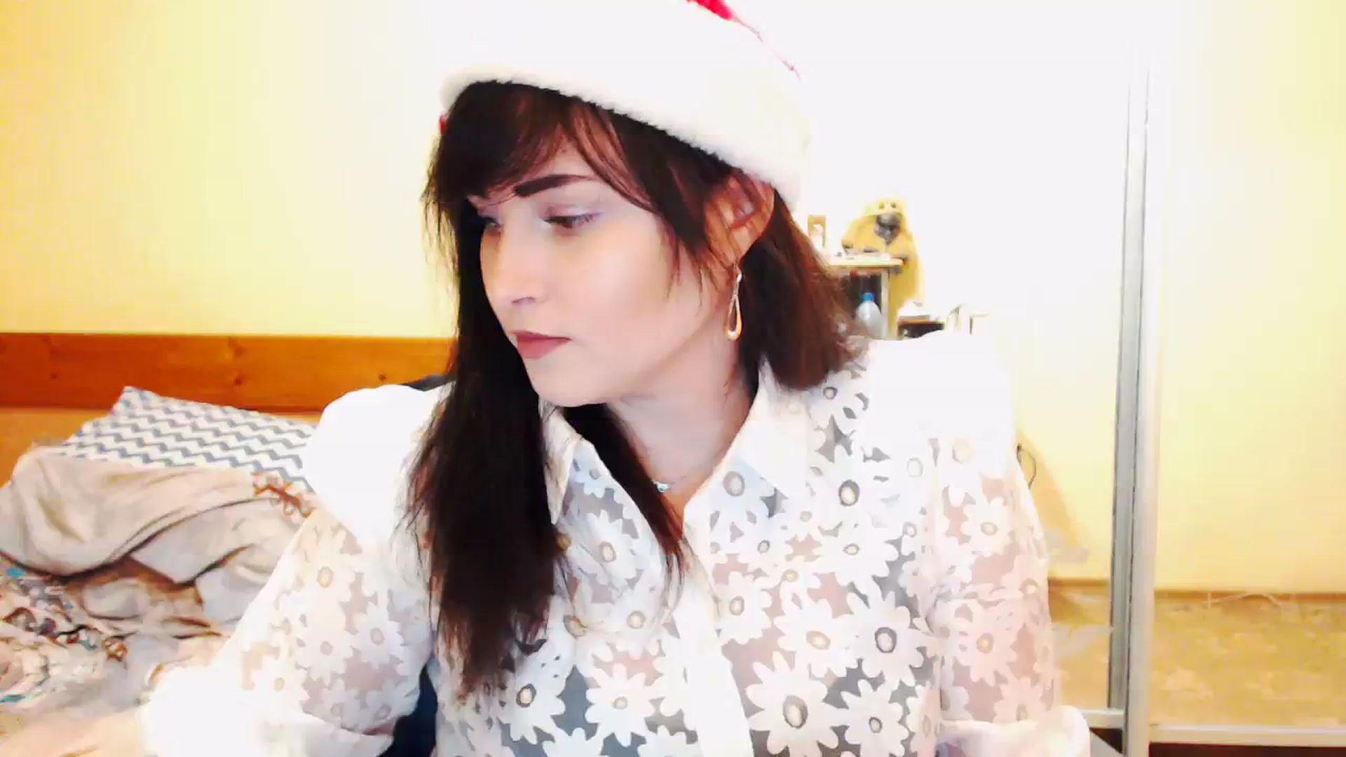 Gallery image thumbnail from CutitaAnn's myfreecams stream on, 12/24/2023, 22:10 image 7 of 20